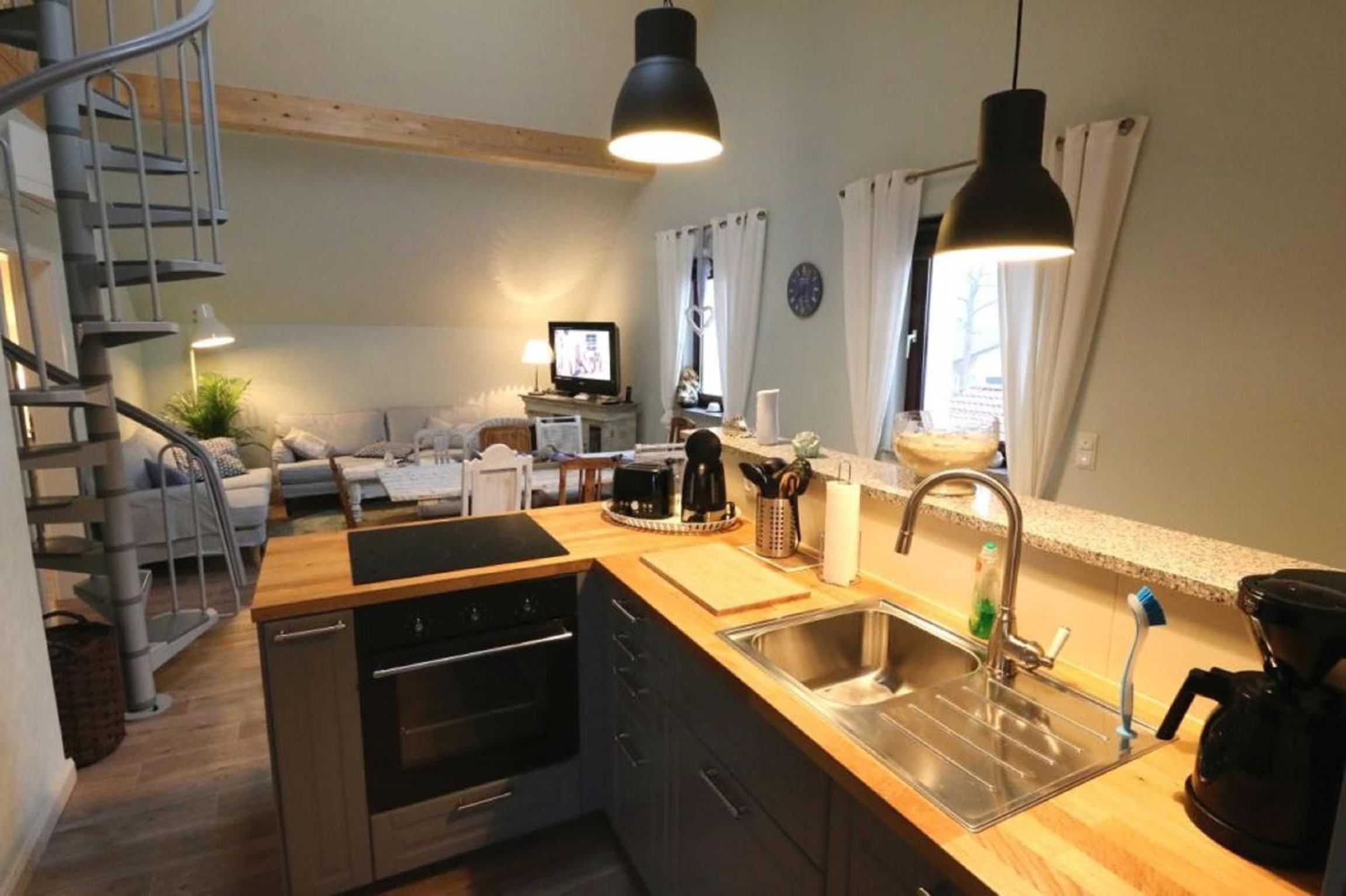 Two-Bedroom Apartment with Balcony photo 3