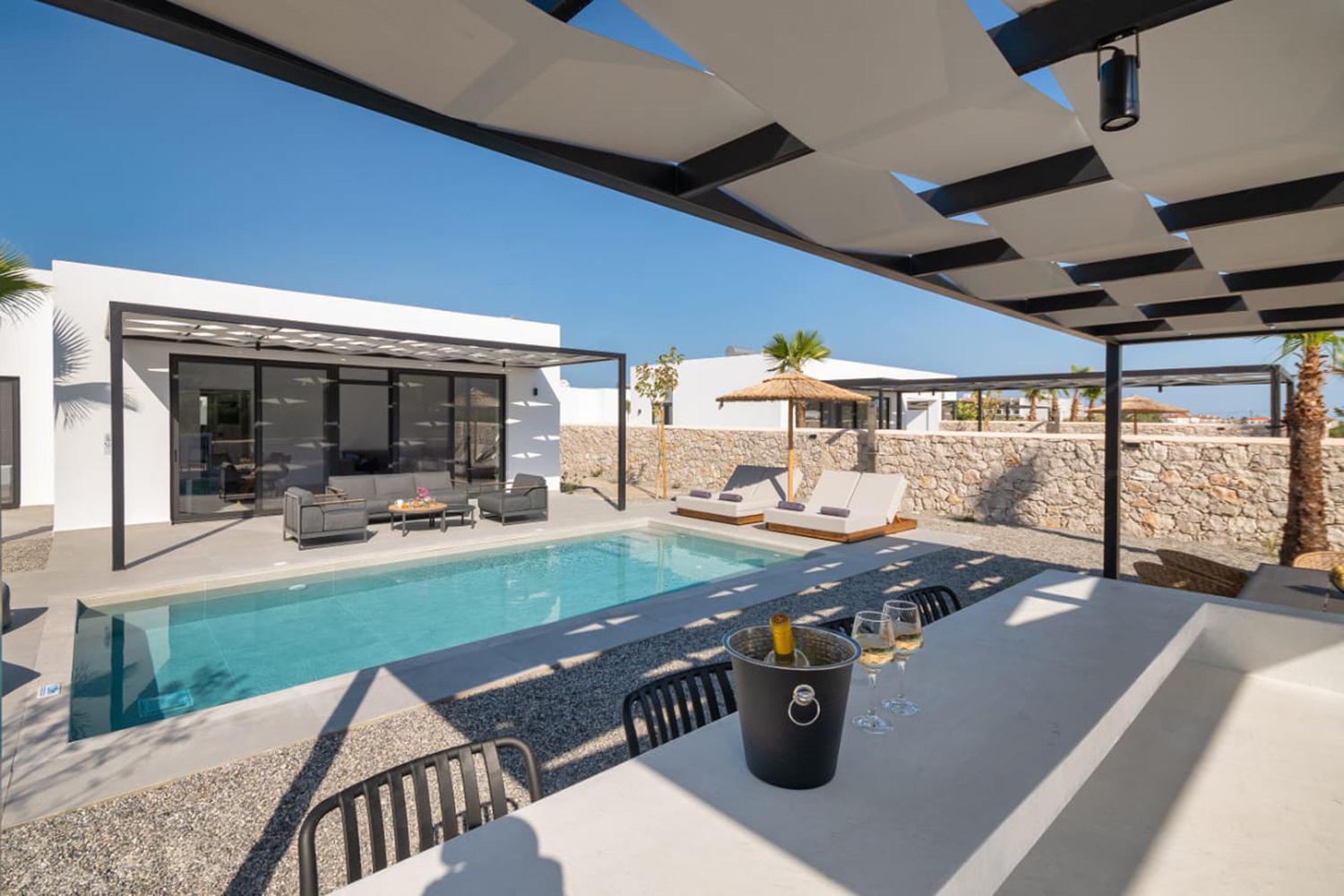 Villa photo 2