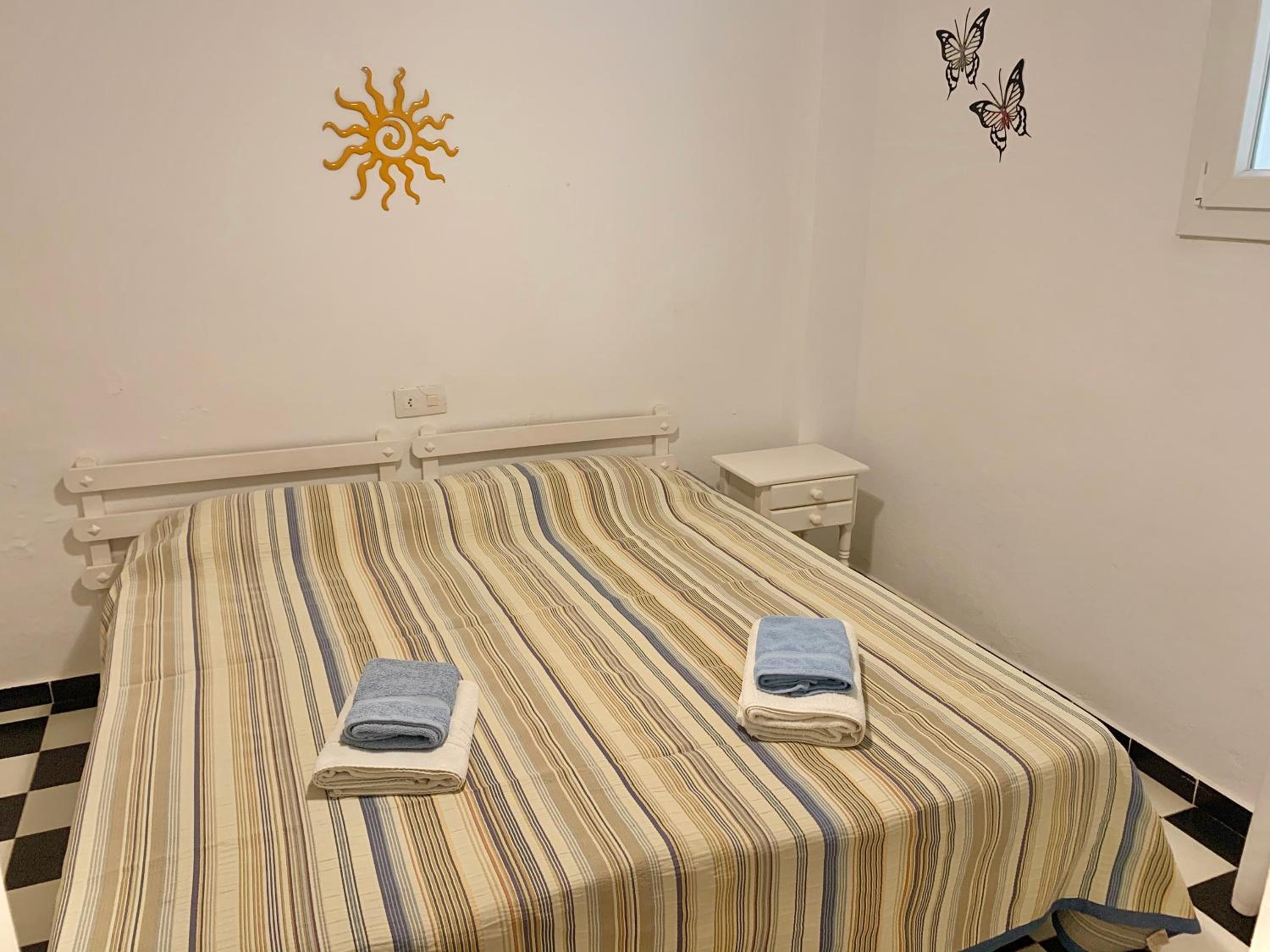 Apartamento de una habitación con balcón y vista al mar