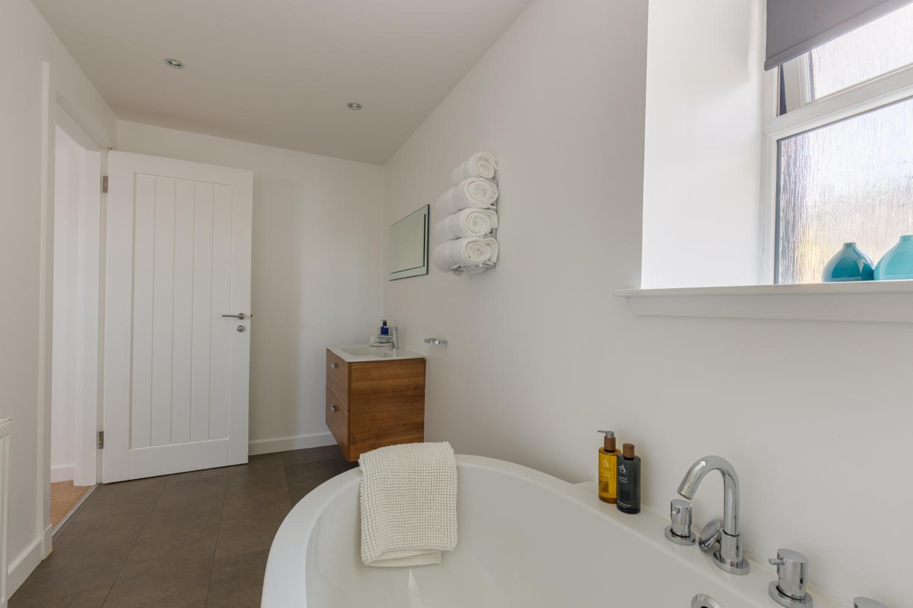 Three-Bedroom House photo 2