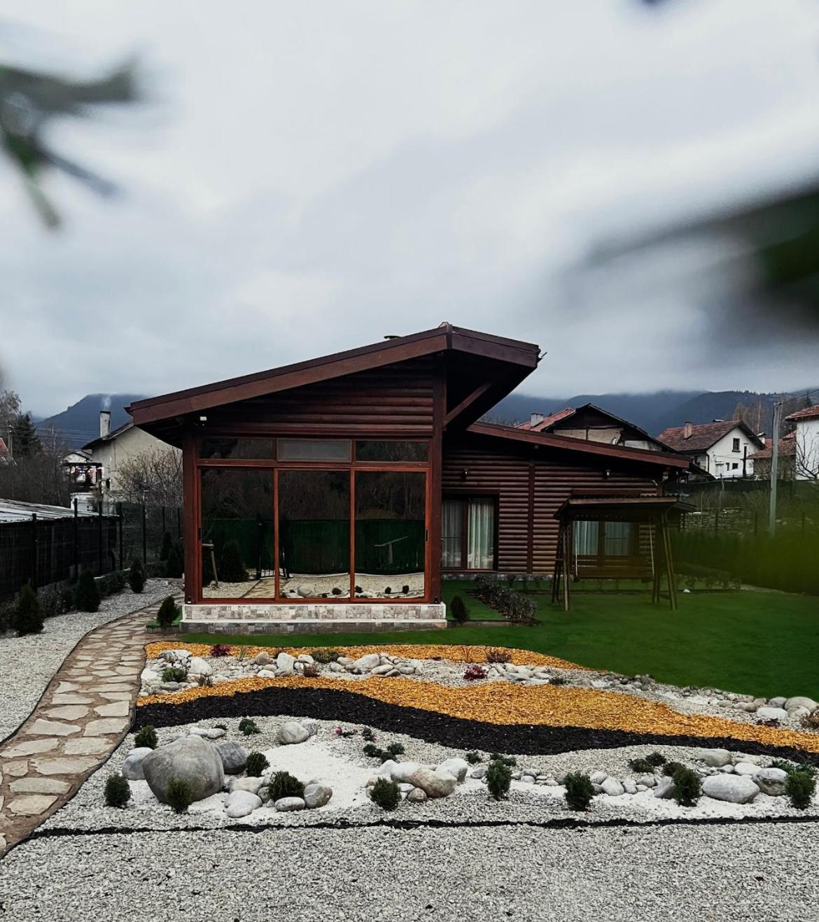 Three-Bedroom Villa photo 2