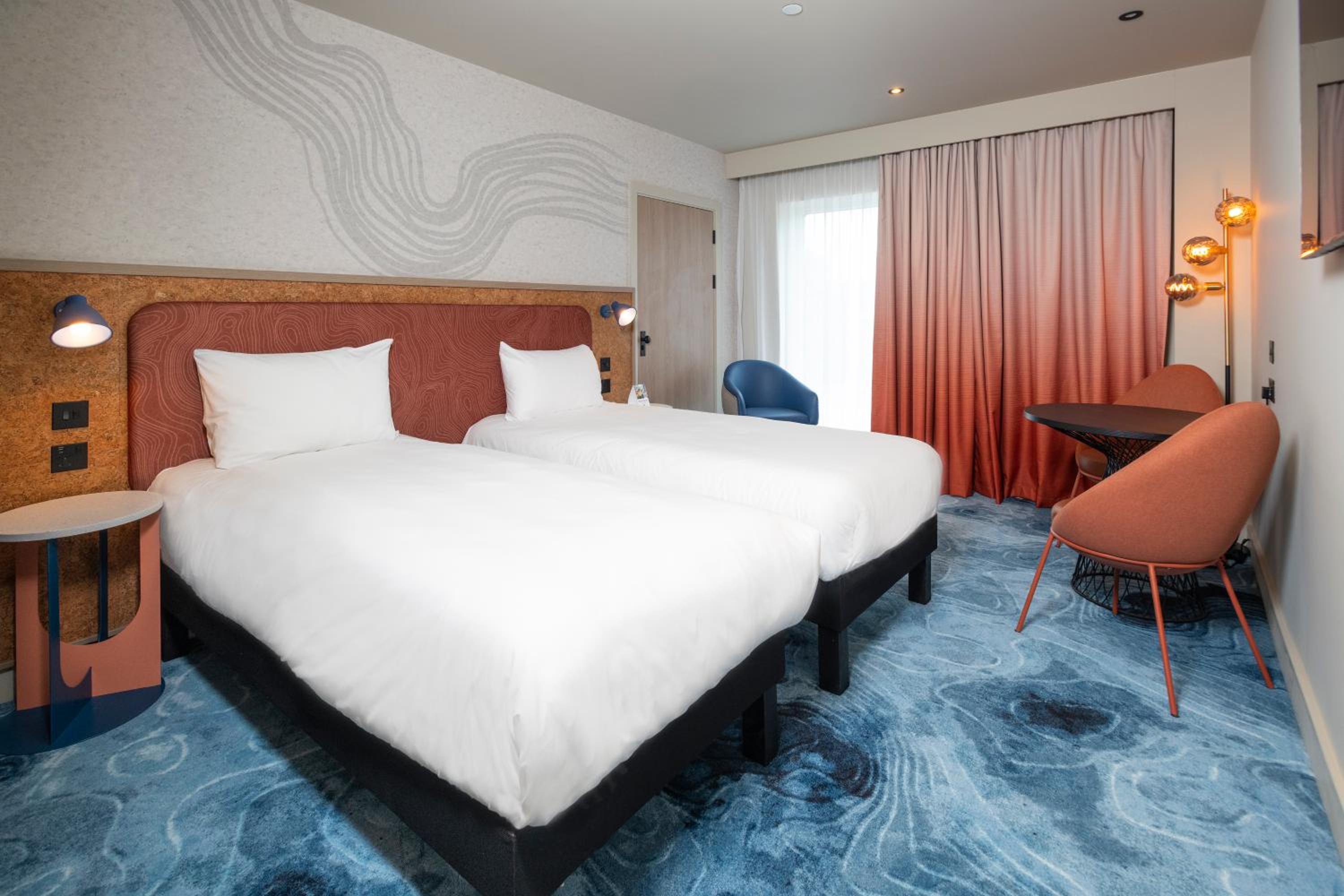 Superior Twin Room with Kitchenette - Photo 1