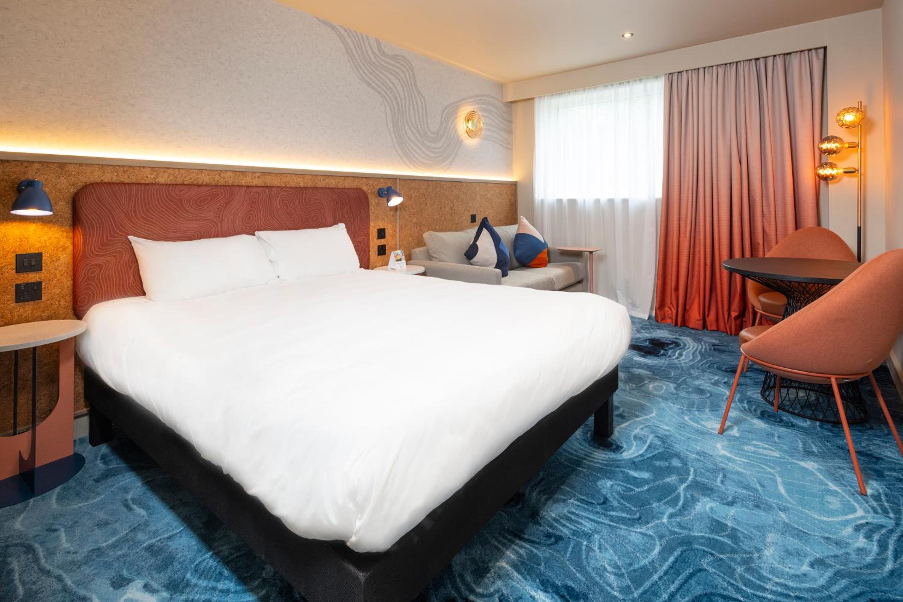 Superior King Room with Sofa Bed and Kitchenette