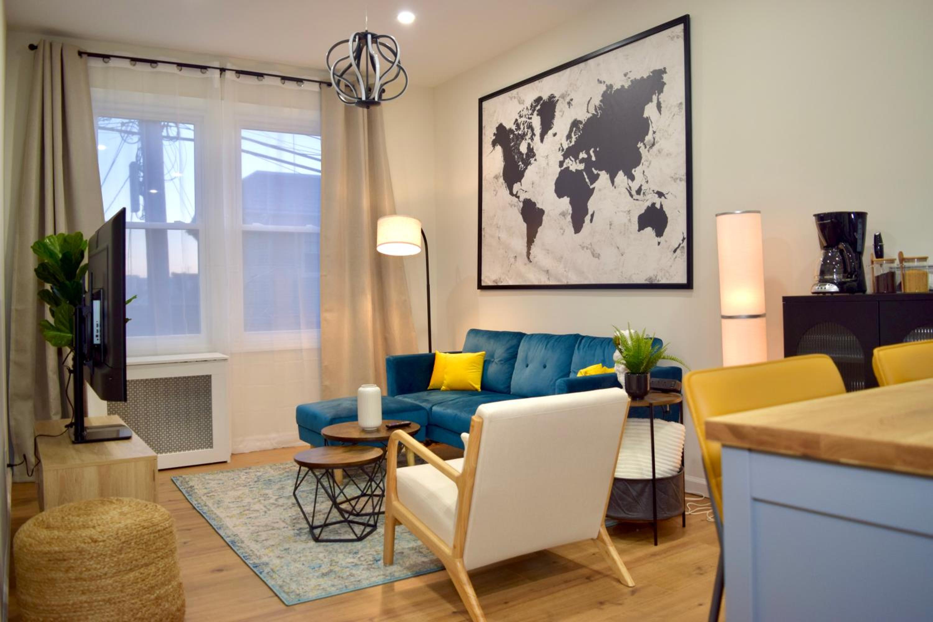One-Bedroom Apartment photo 1
