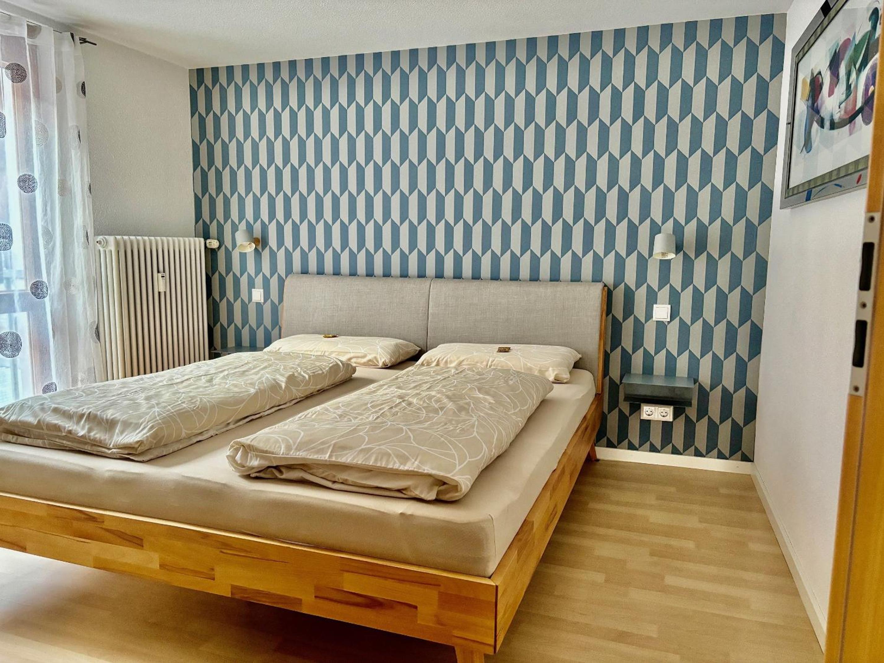One-Bedroom Apartment with Balcony photo 2