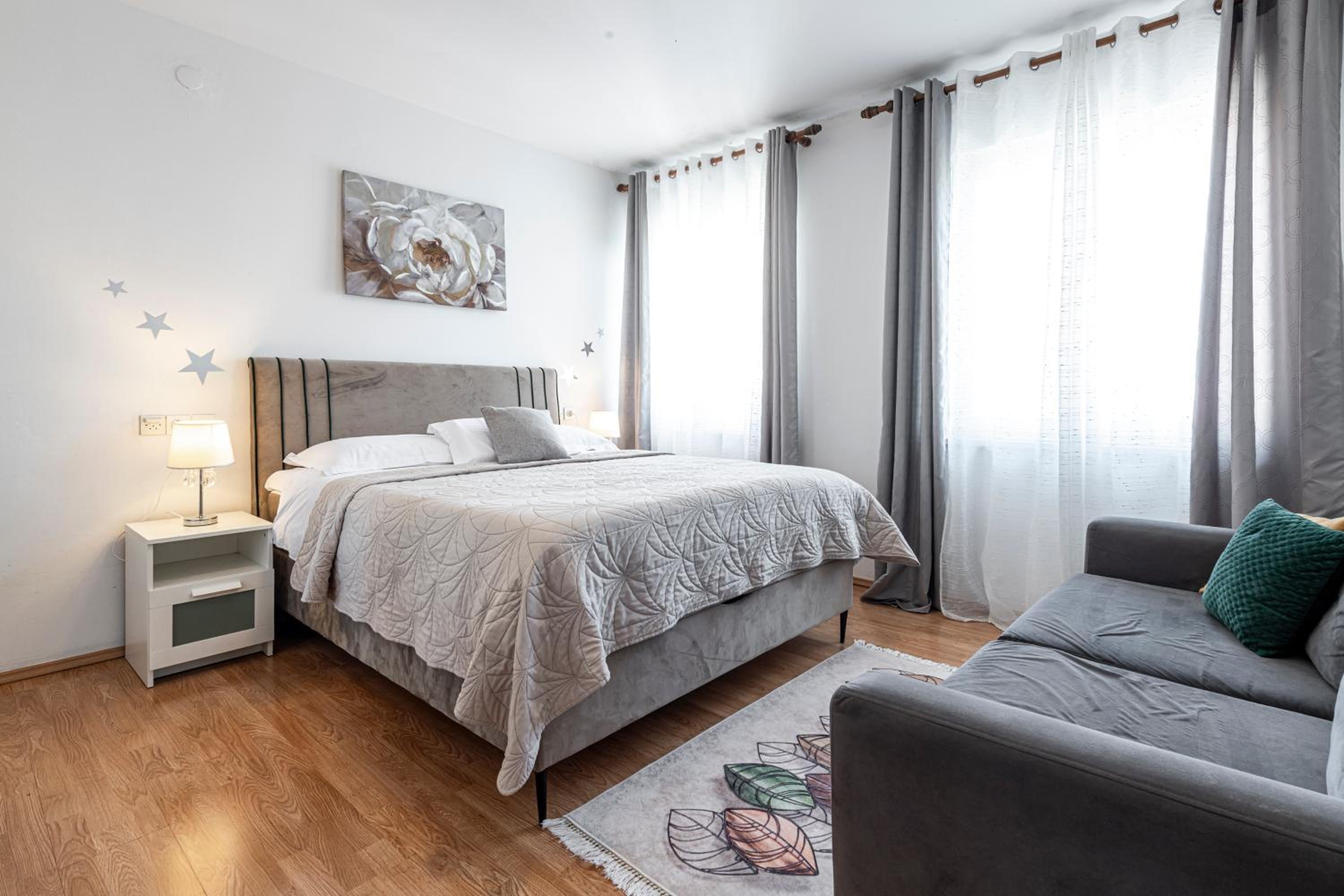 One-Bedroom Apartment with Sea View (3 Adults) photo 1