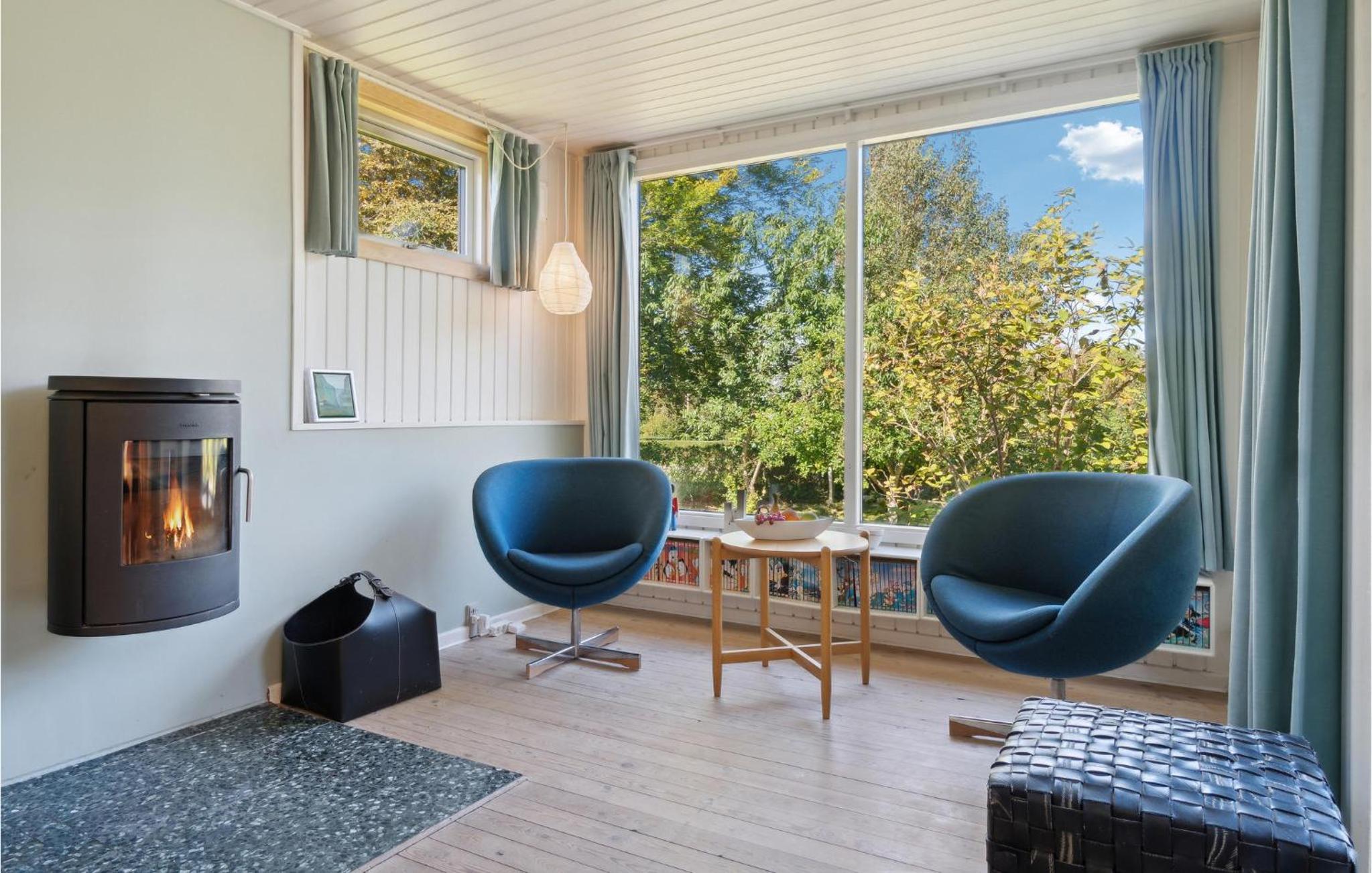 One-Bedroom Vacation Home photo 2