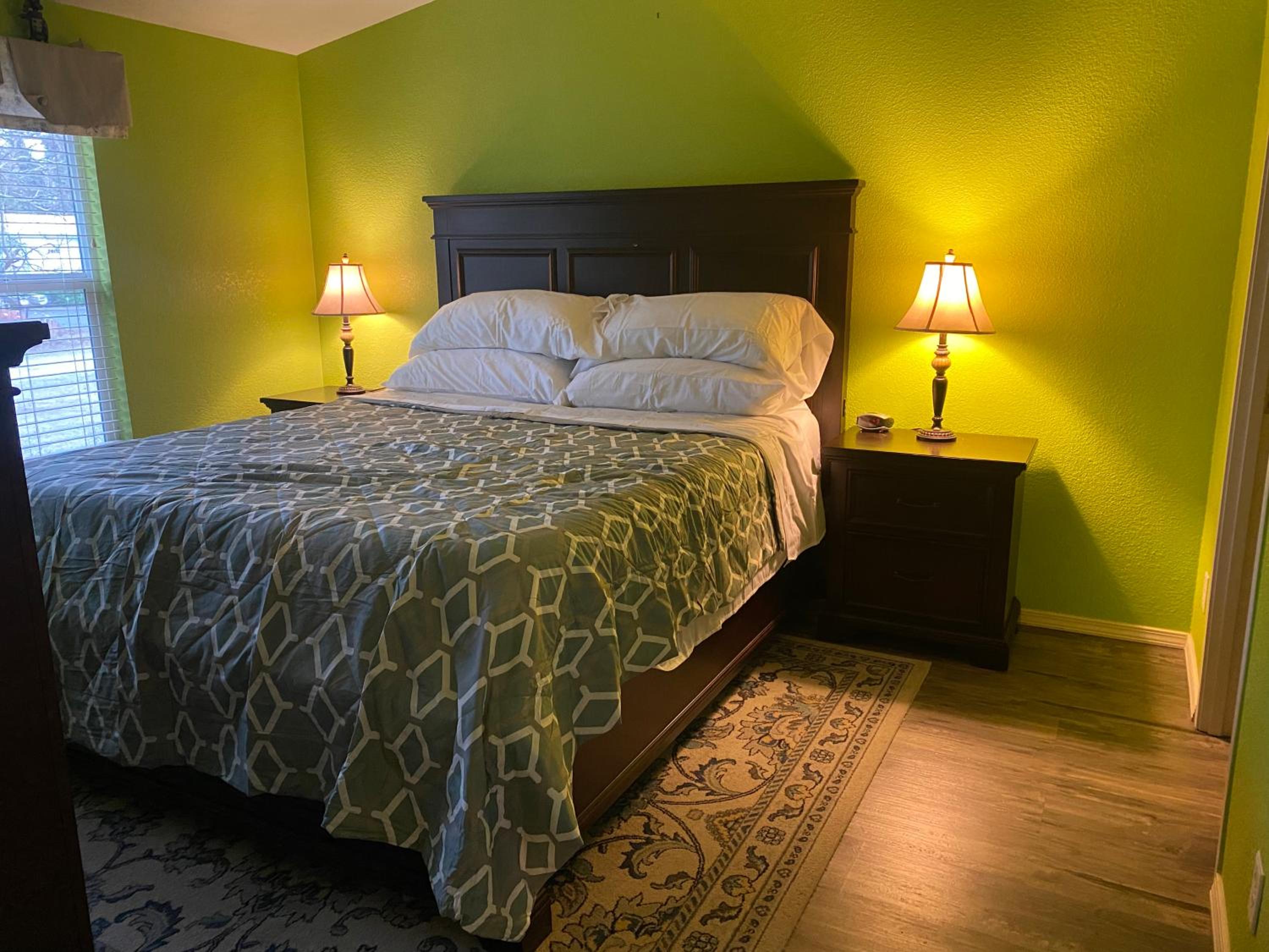 Three-Bedroom House photo 1