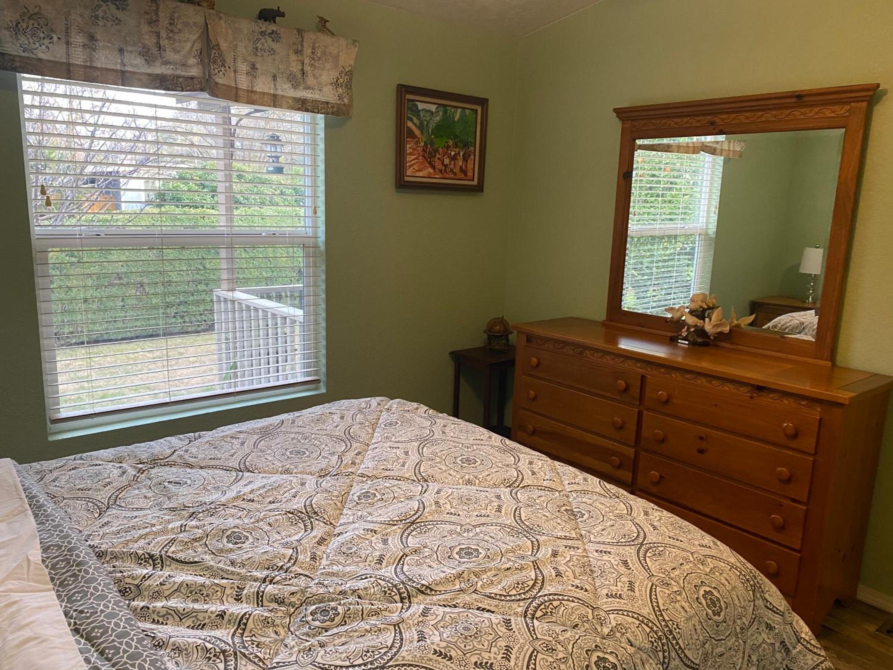 Three-Bedroom House photo 1