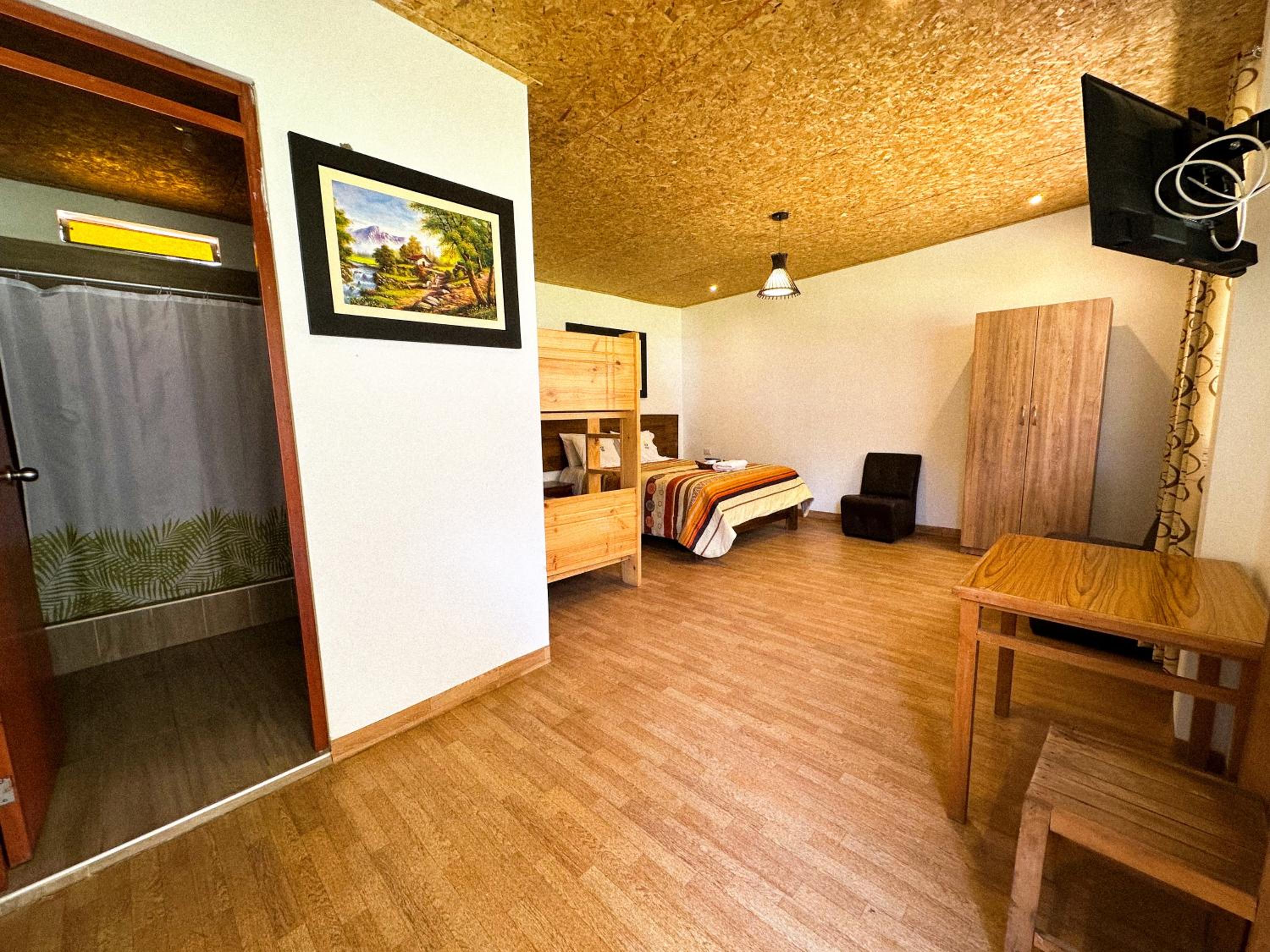 Triple Room with Private Bathroom photo 1