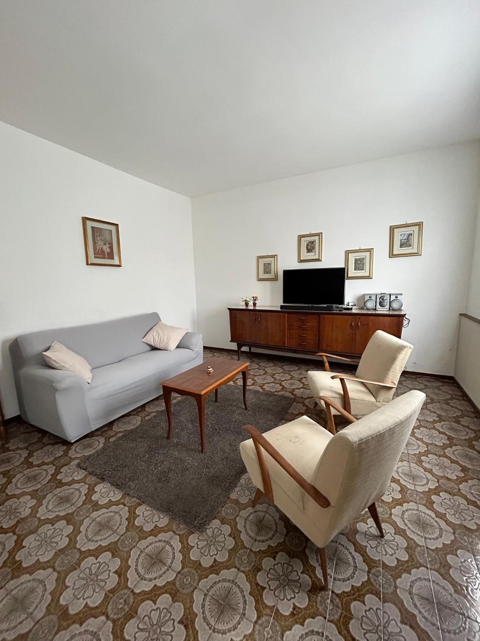 Two-Bedroom Apartment with Balcony photo 3