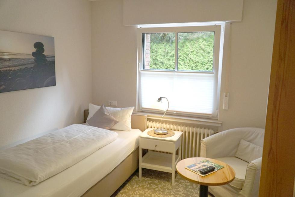 Single Room photo 3