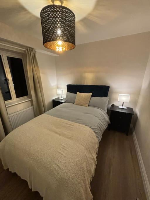 Three-Bedroom Apartment With View photo 2