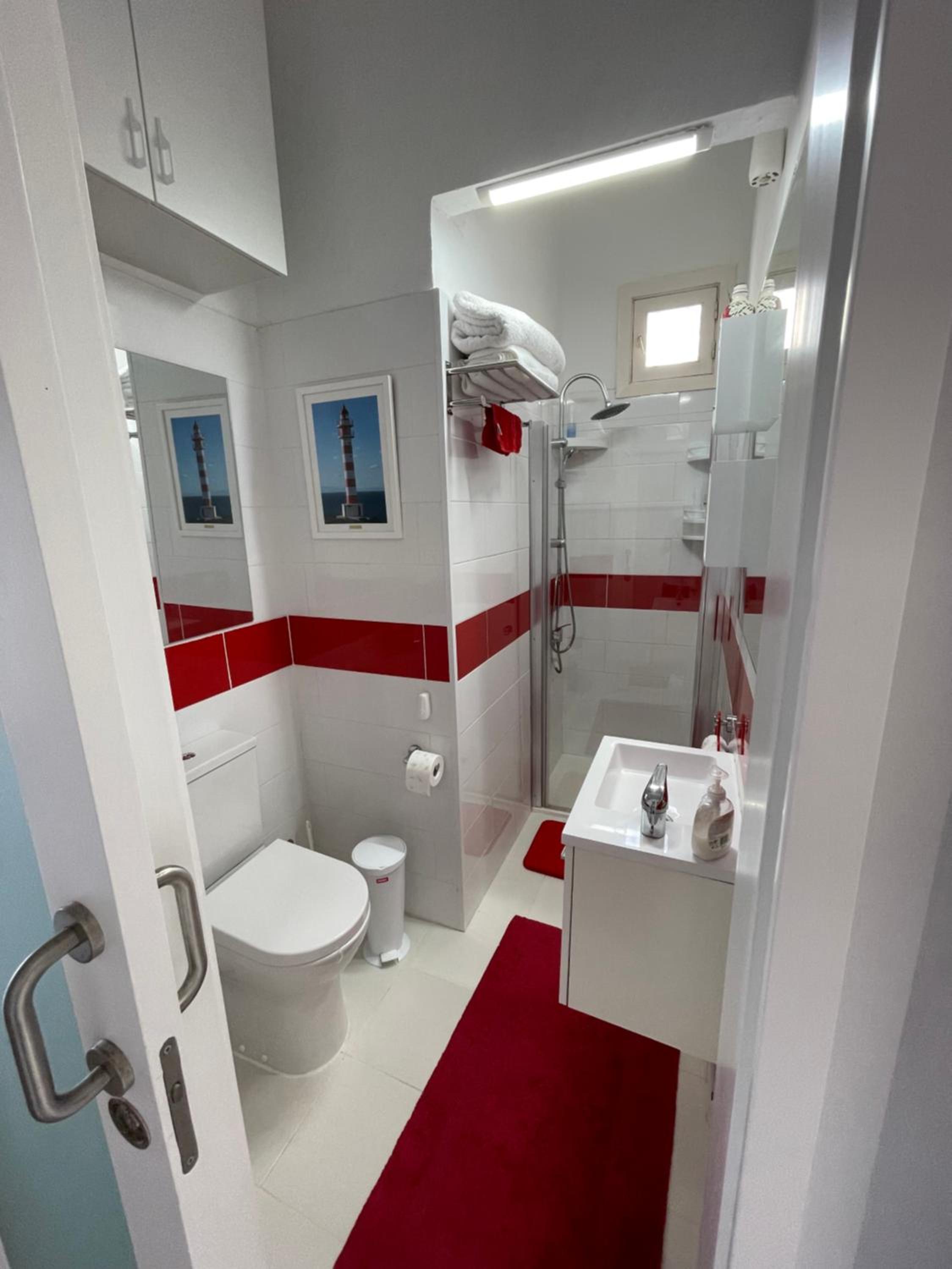 Two-Bedroom House photo 3