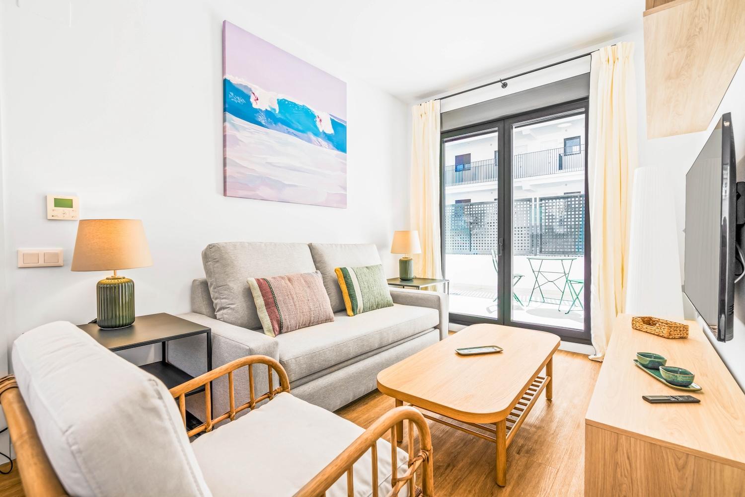 One-Bedroom Apartment photo 2
