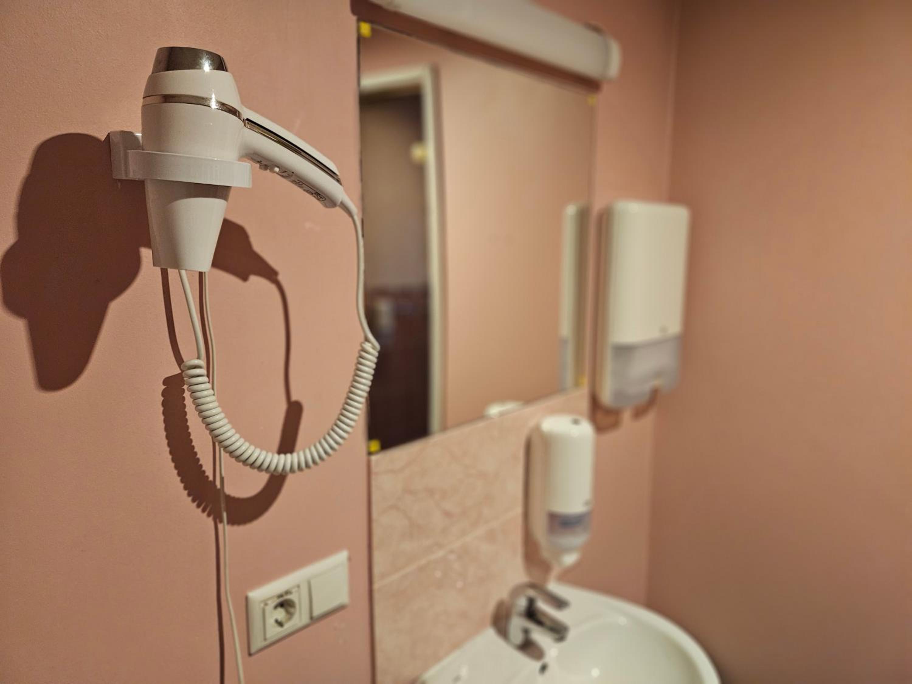 Twin Room with Shared Bathroom