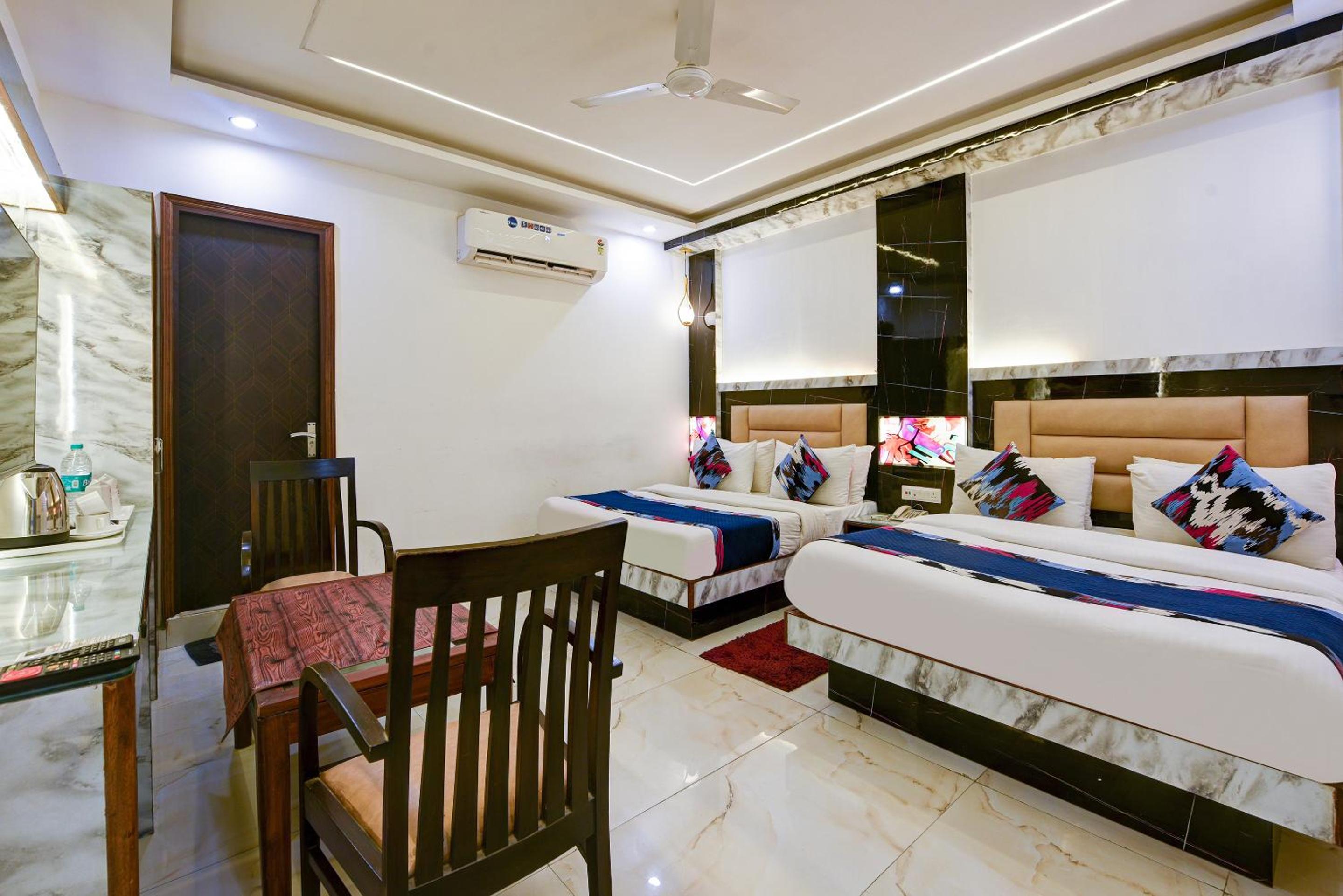 Deluxe Family Suite photo 3