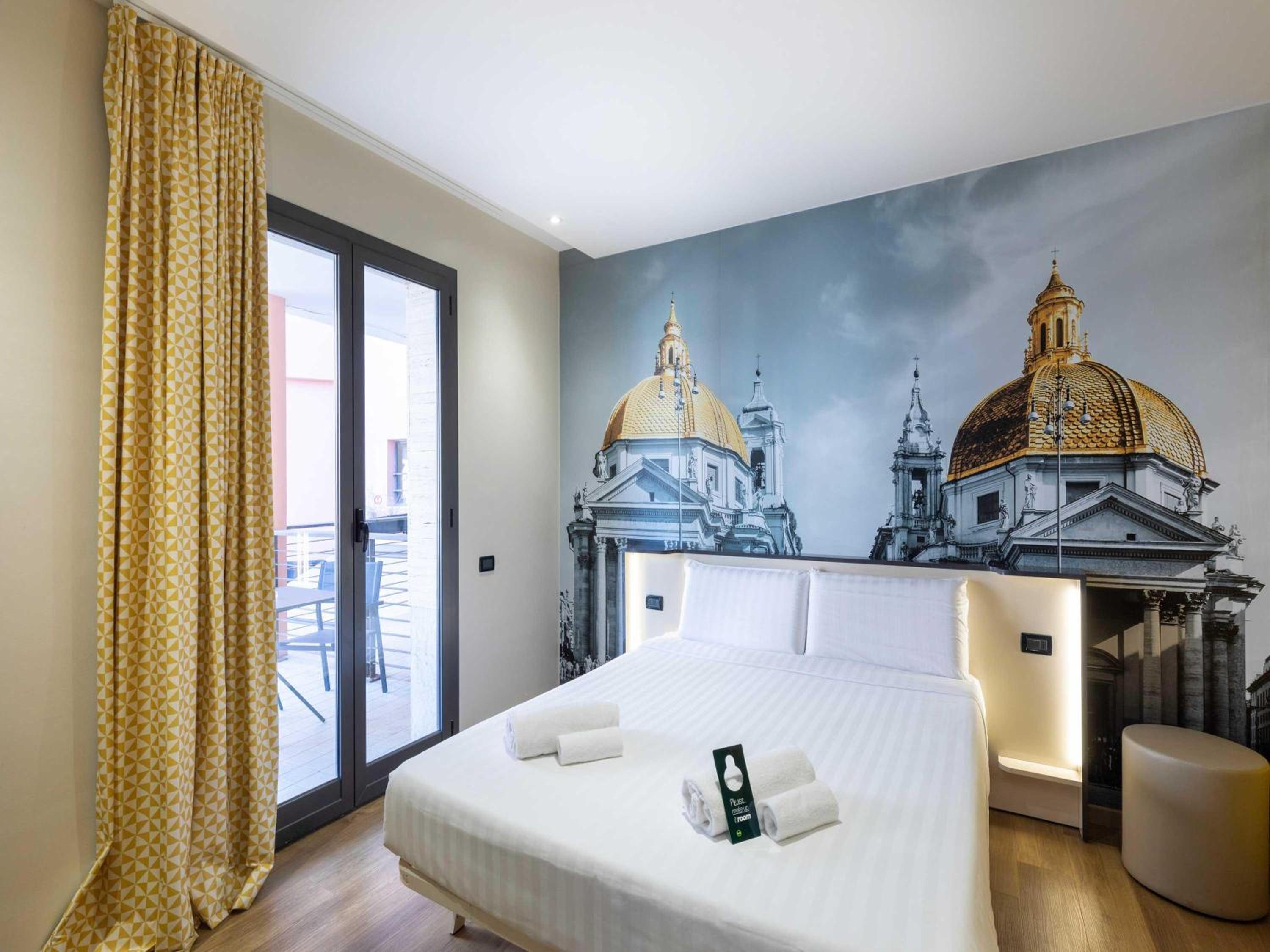 Double Room with Terrace thumbnail 6