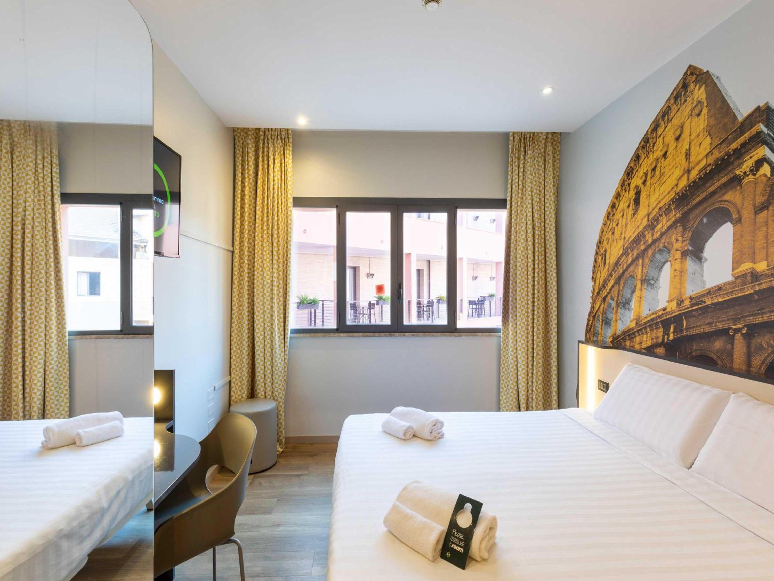 Double Room thumbnail 6