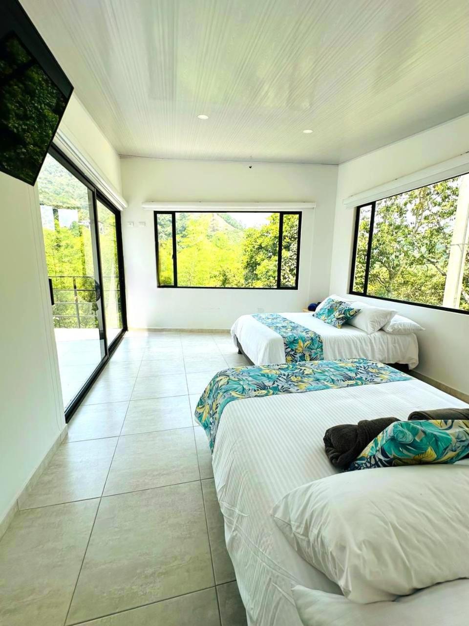 Quadruple Room with Balcony photo 1