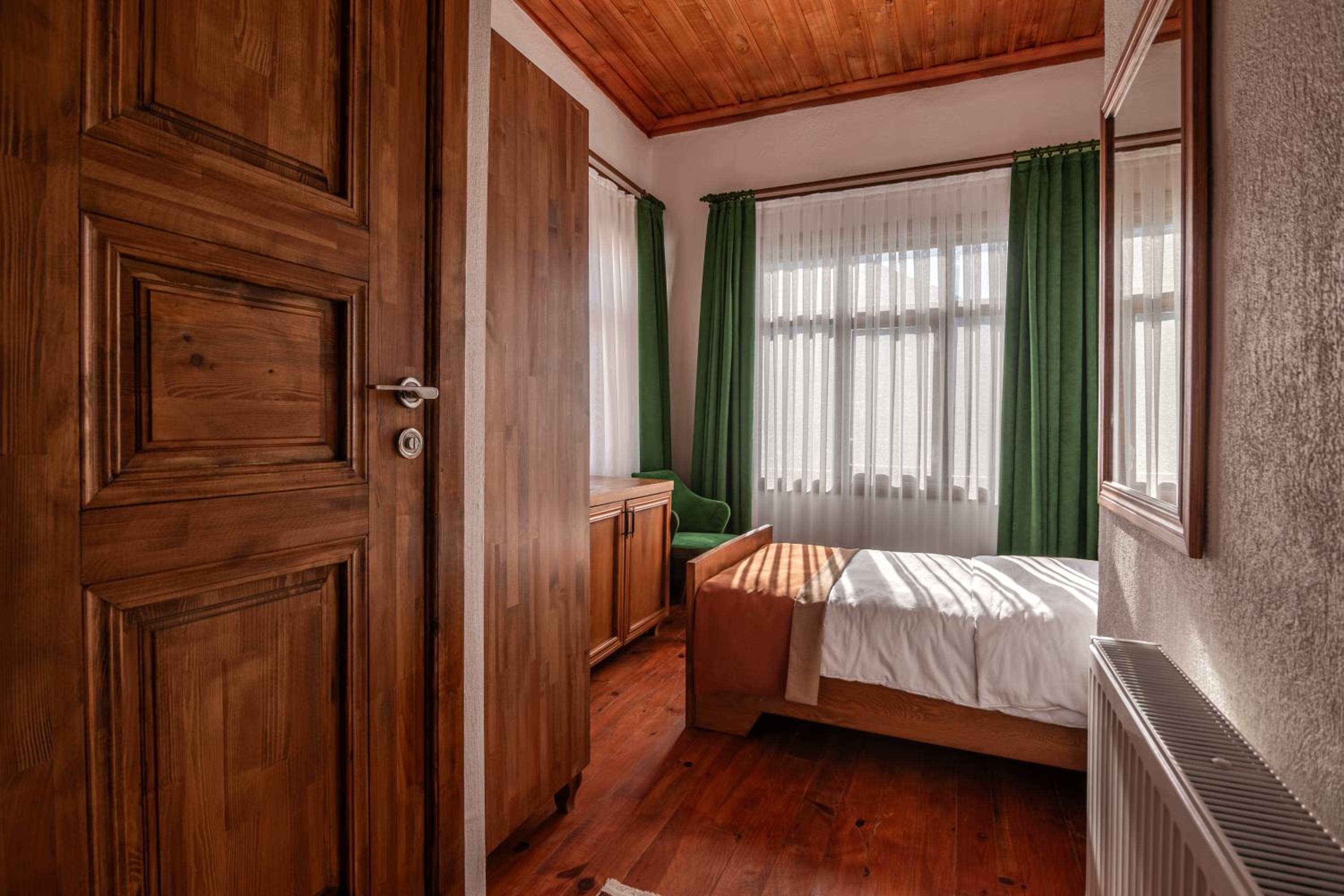 Standard Single Room photo 3