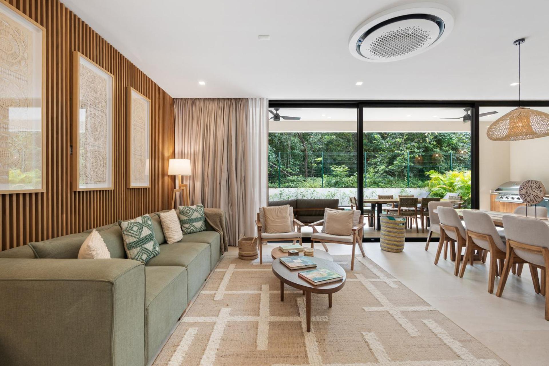 Four-Bedroom House photo 1
