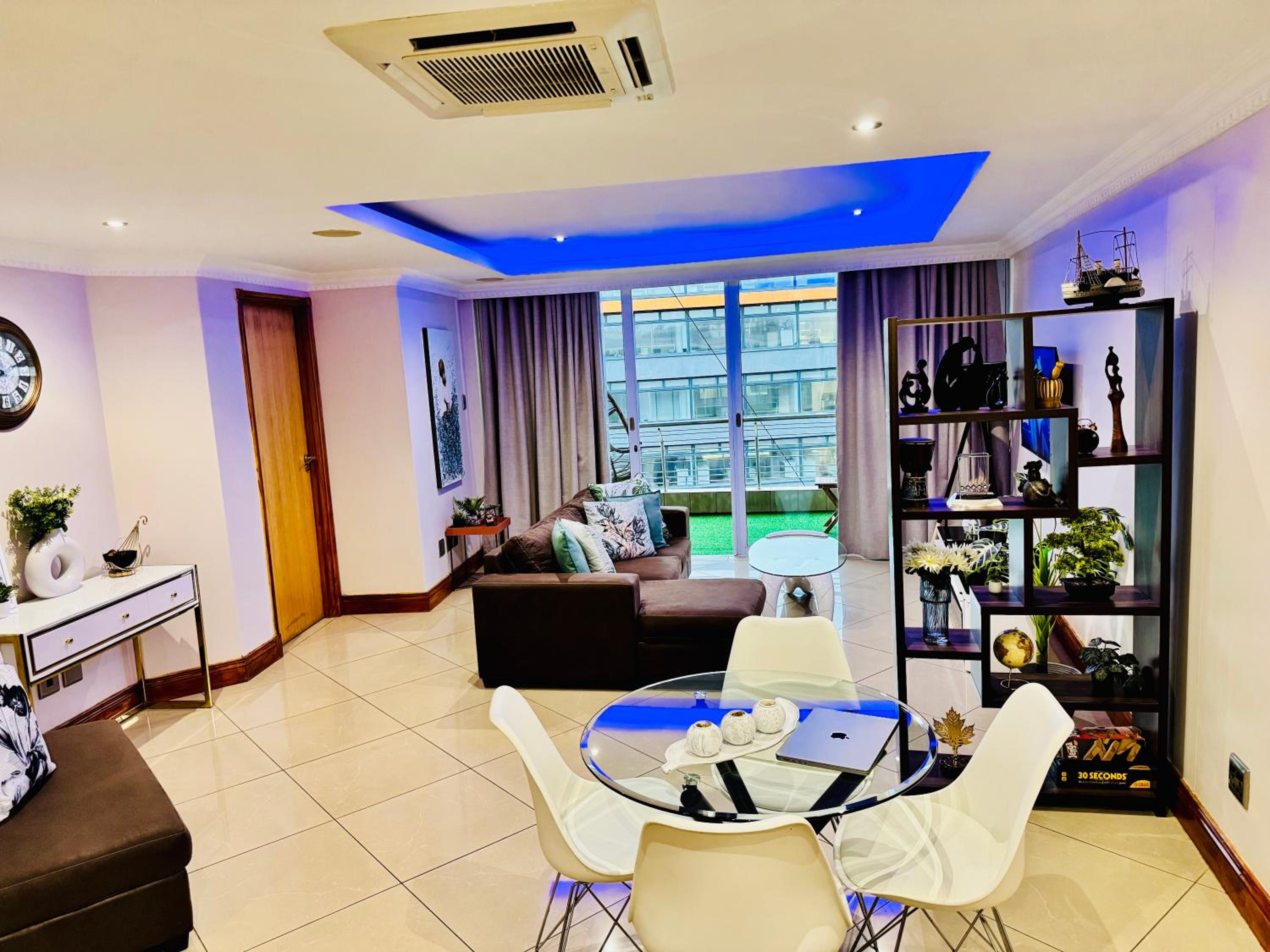 Two-Bedroom Apartment with Ocean View photo 2