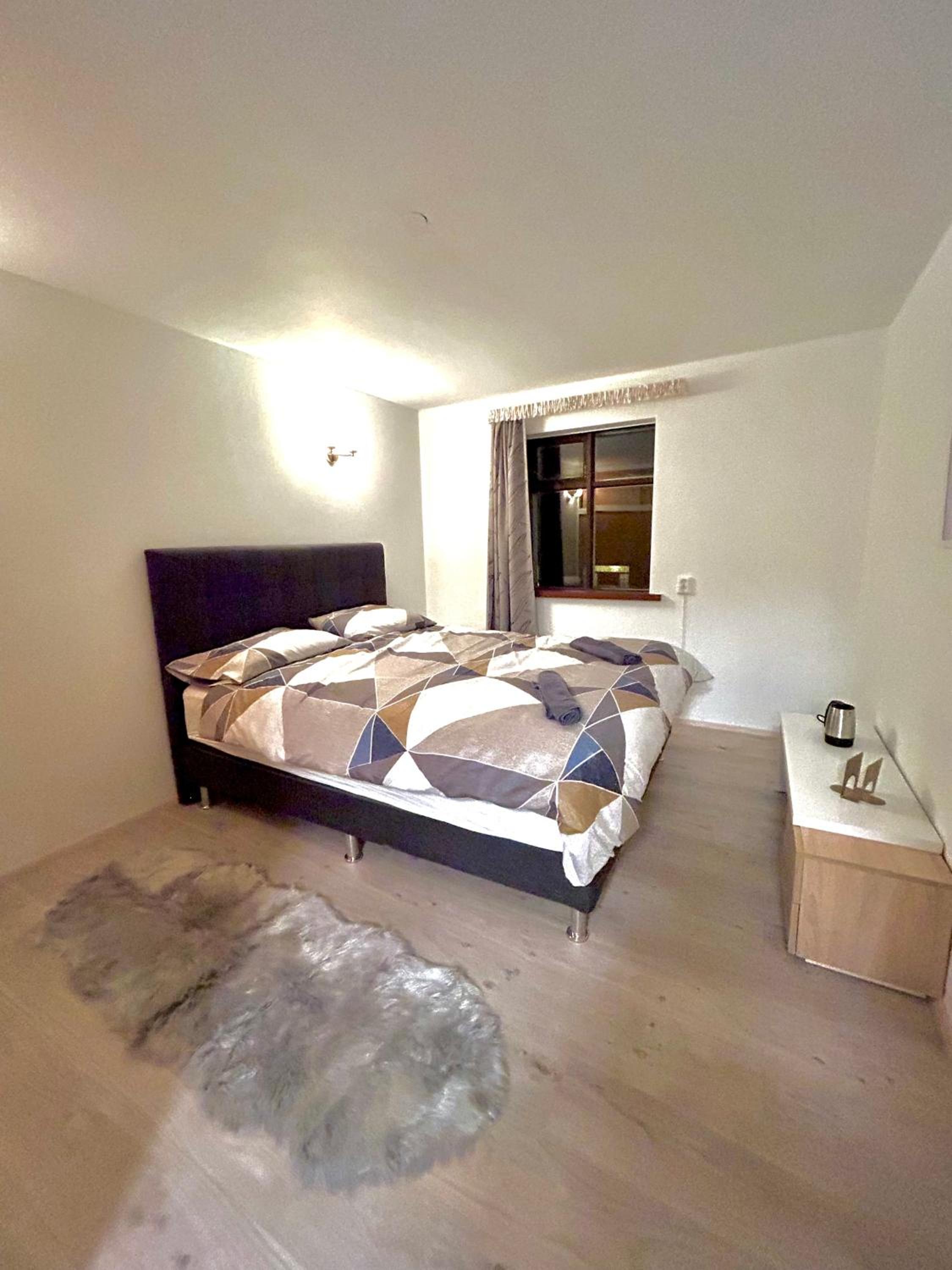 Standard Double Room With Shared Bathroom