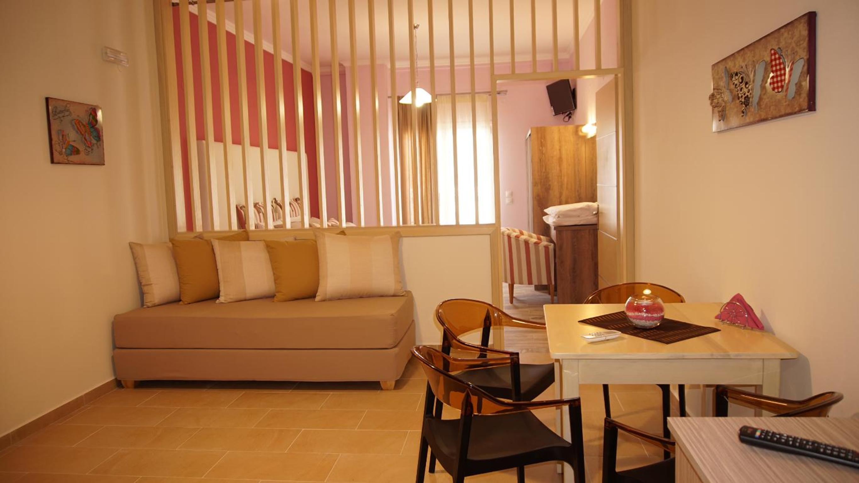 One-Bedroom Apartment photo 3