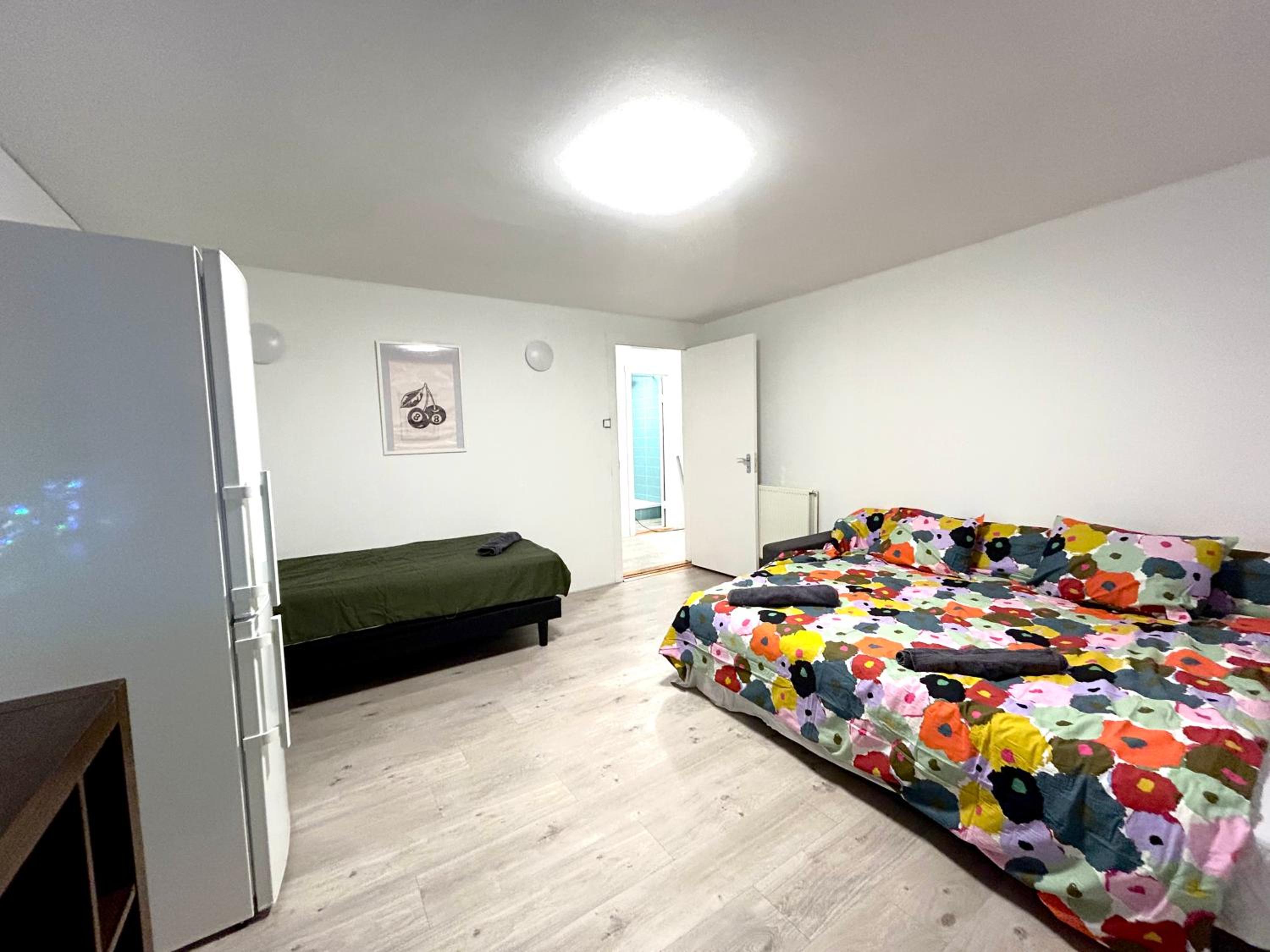 Triple Room With Shared Bathroom photo 2