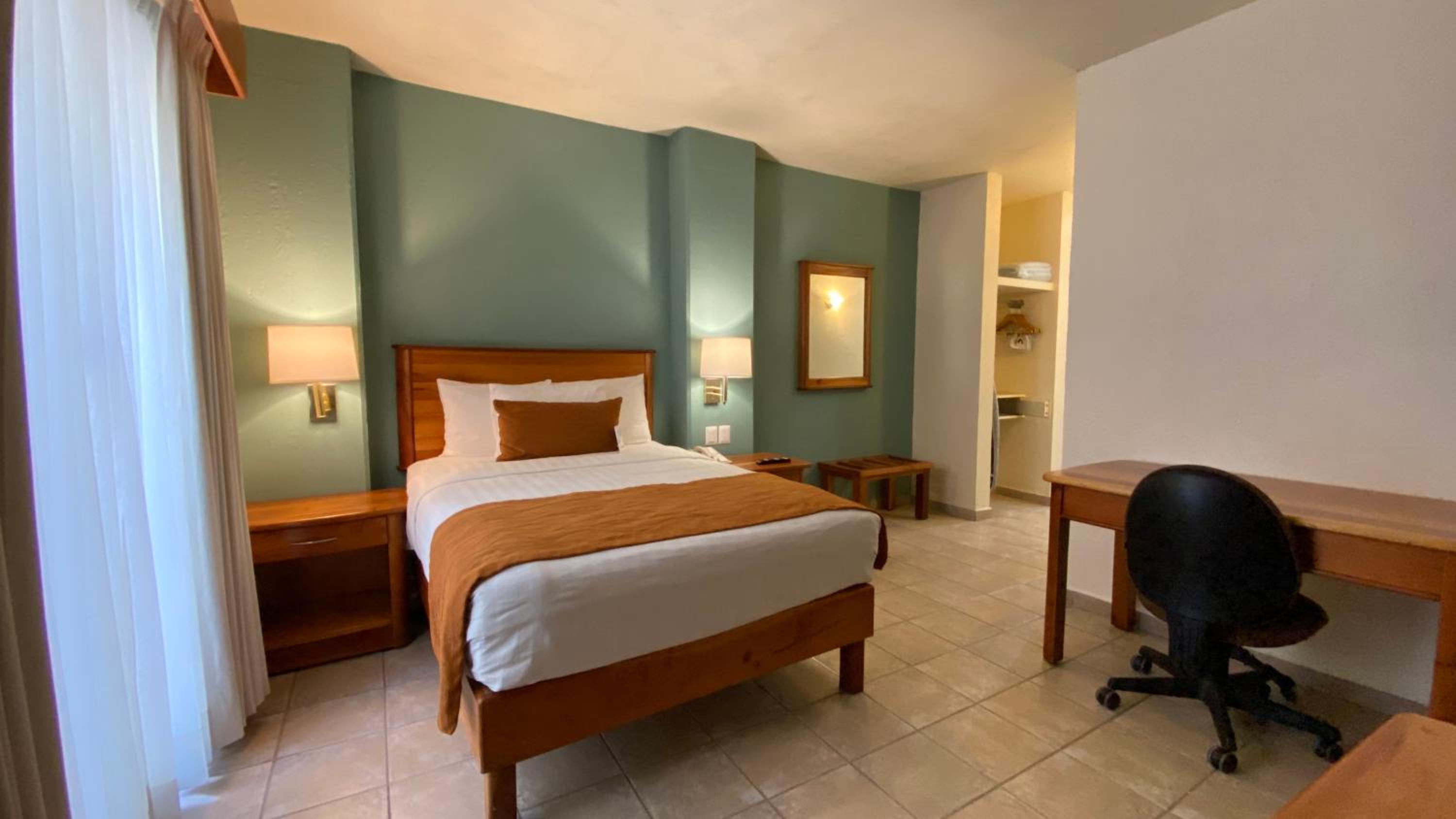 Standard Double Room - Non-Smoking - Photo 1