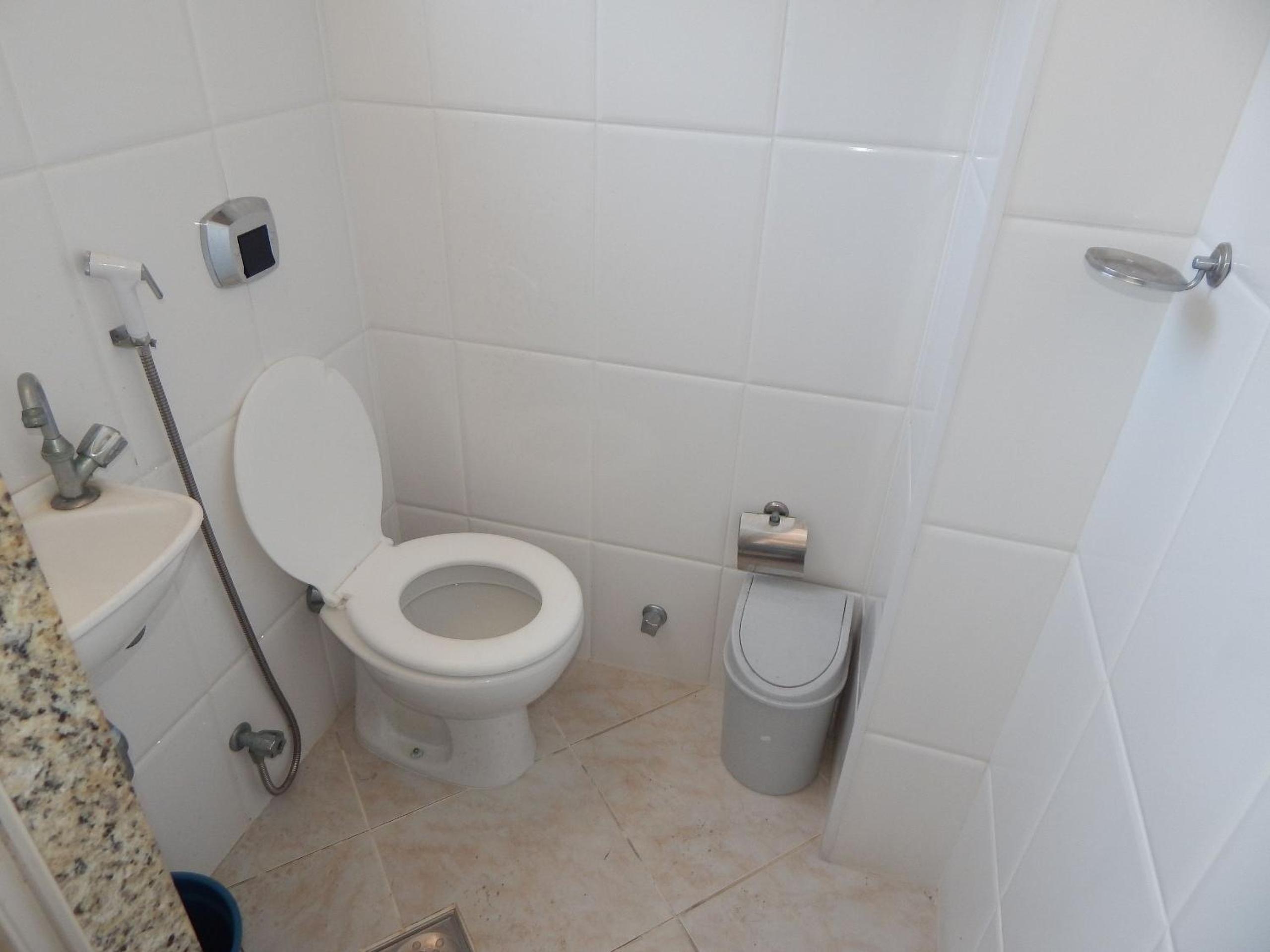 Three-Bedroom Apartment photo 2