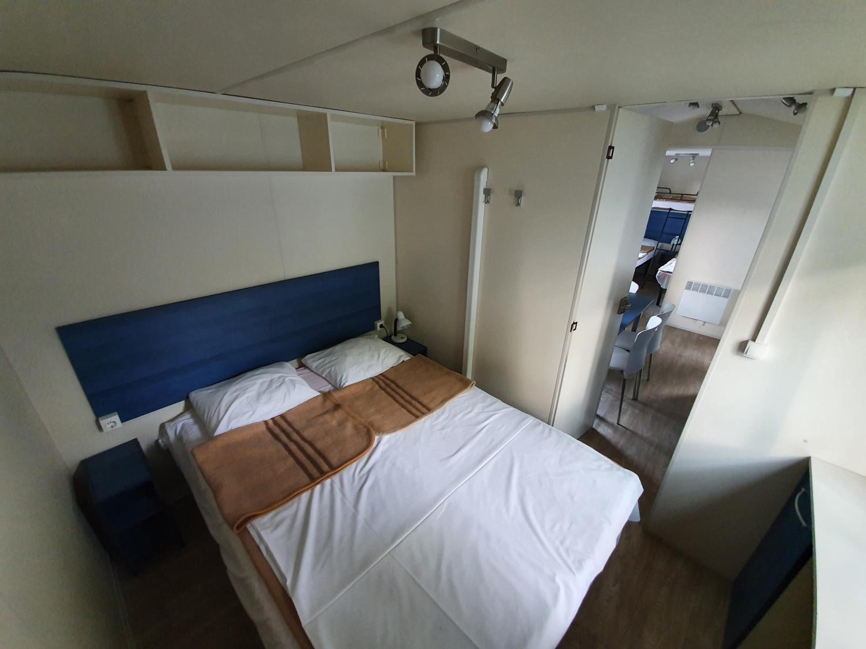 Mobile Home photo 1