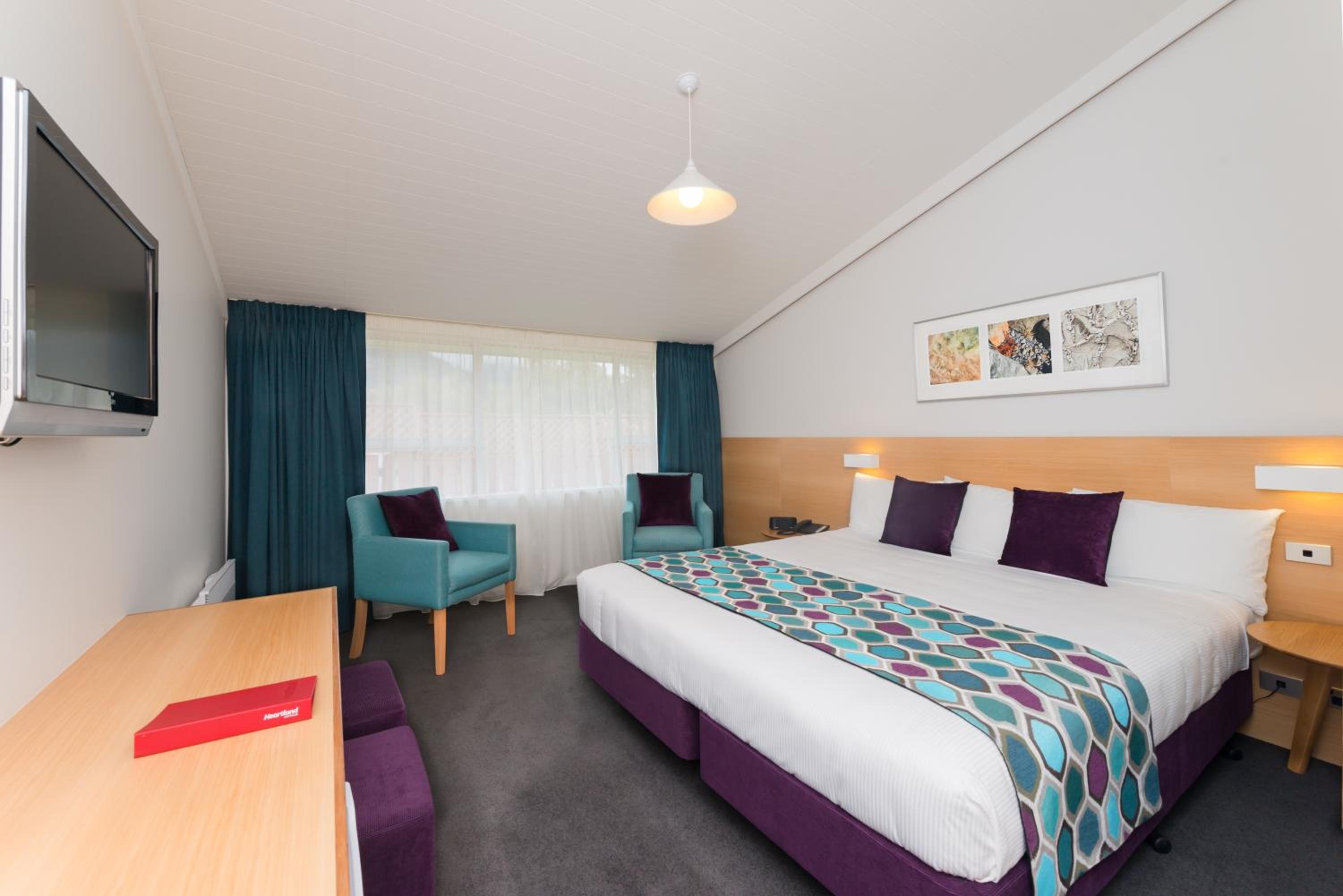 Standard King Room - Photo 3