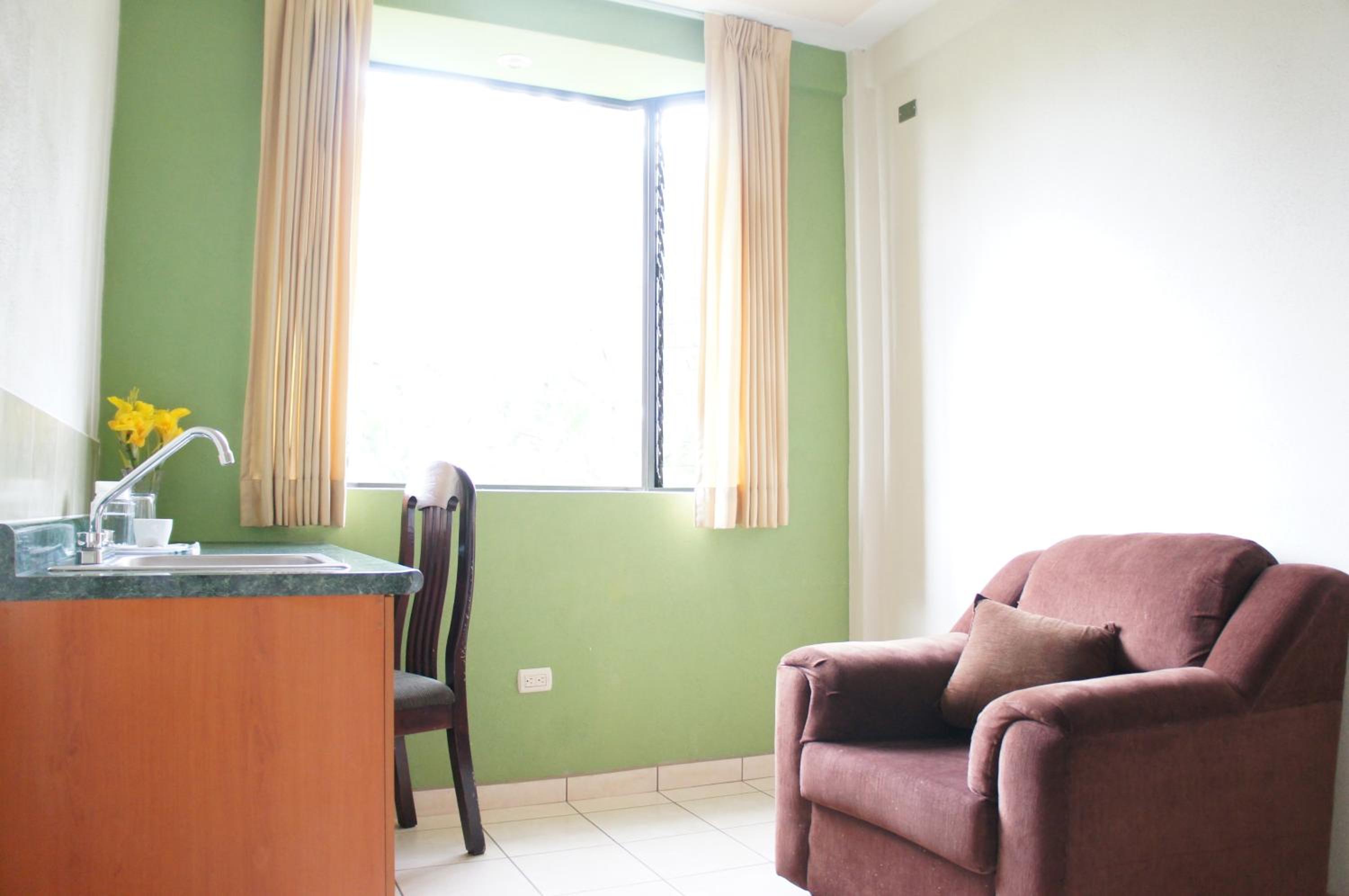 Standard Double Room photo 2