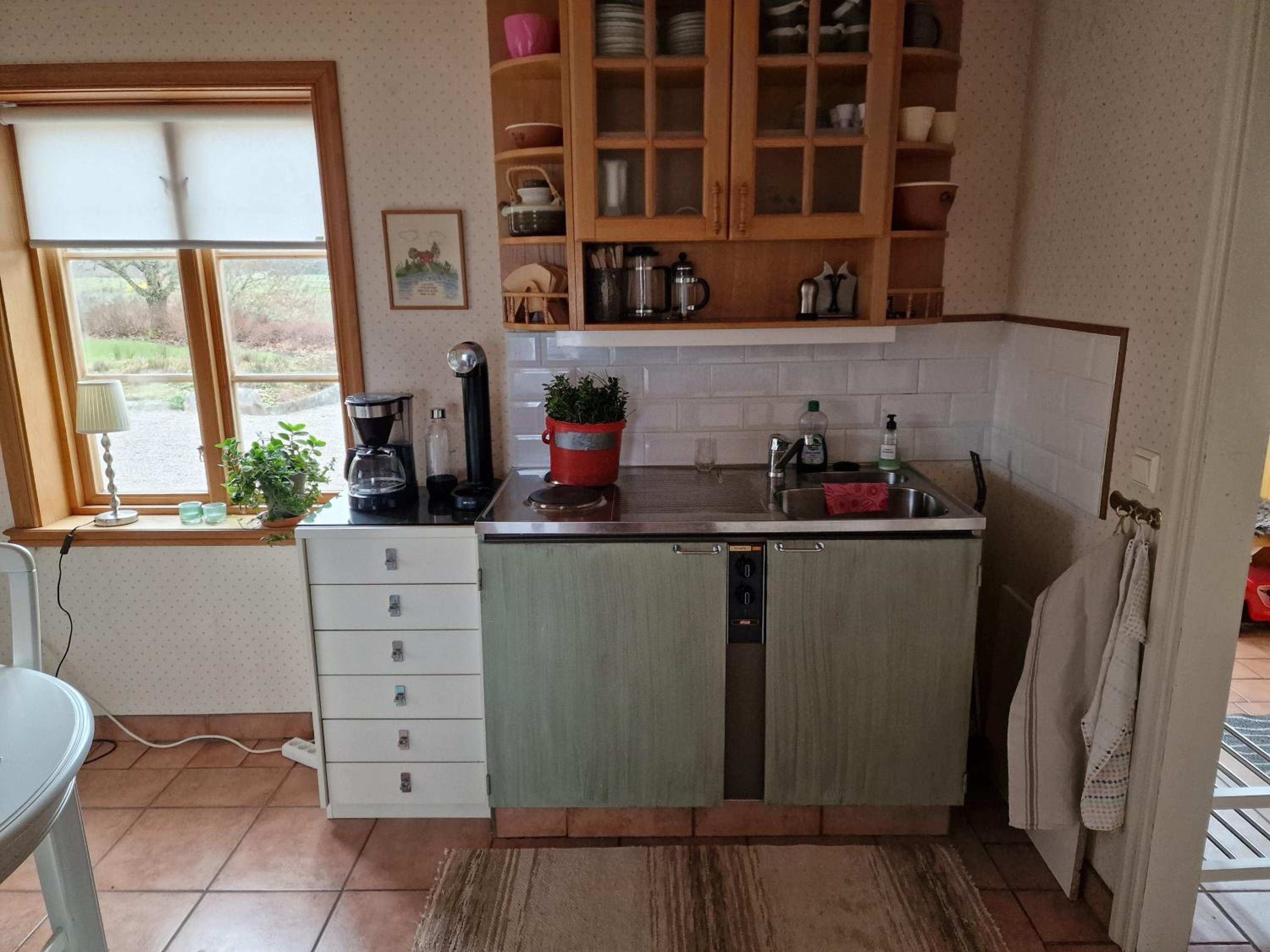 Three-Bedroom House photo 2
