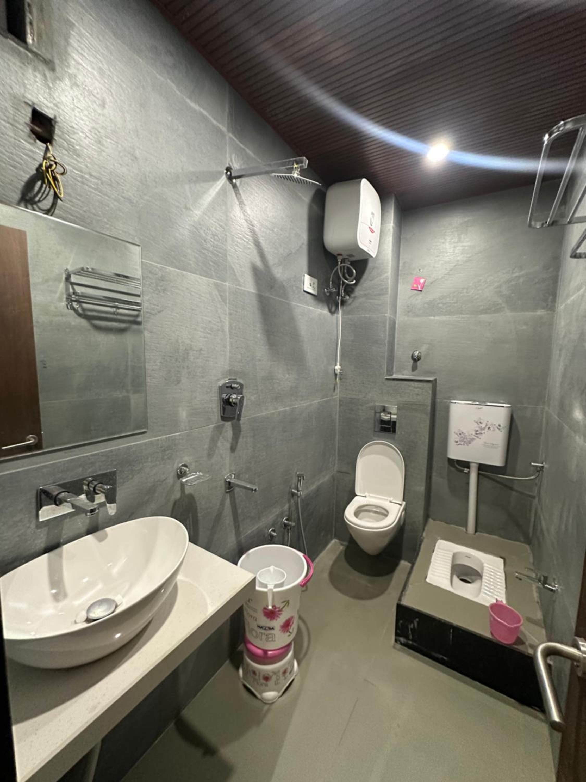 Triple Room with Balcony photo 2