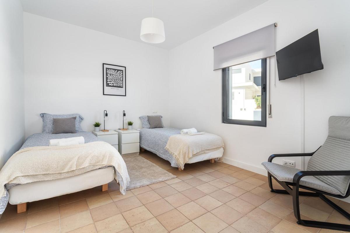Villa photo 1