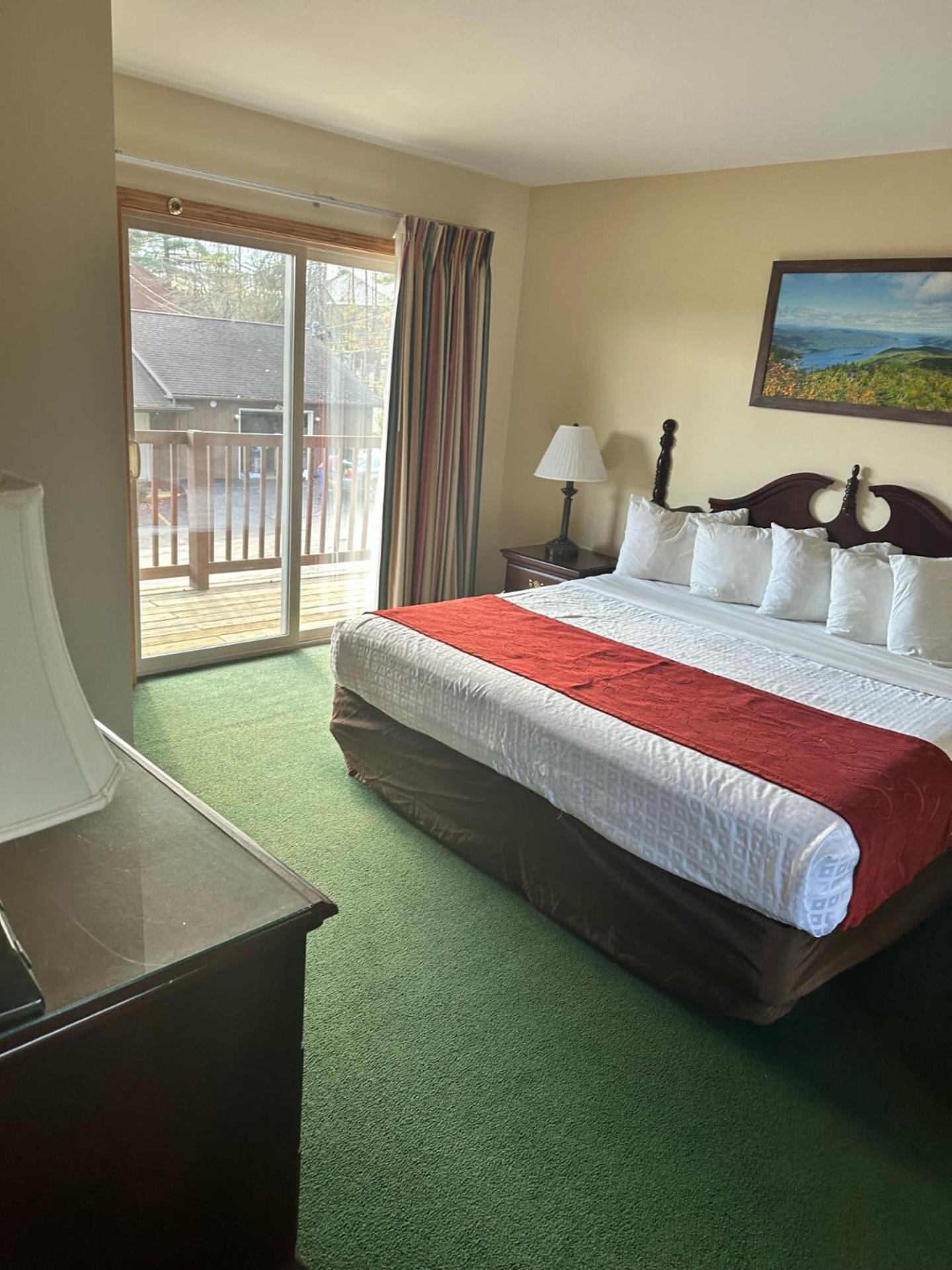 King Room with Spa Bath photo 3