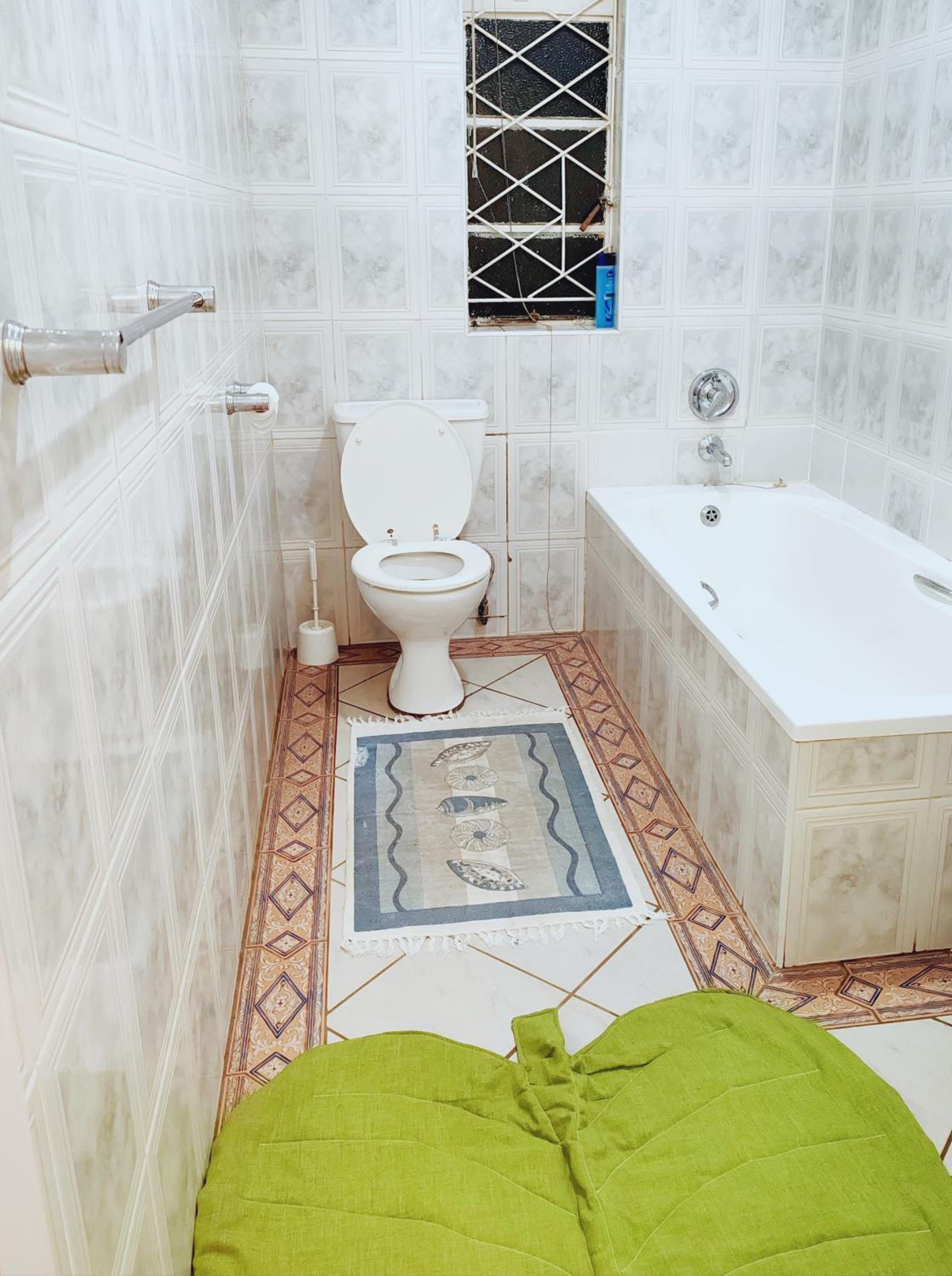 Deluxe Room (2 Adults + 1 Child) photo 2