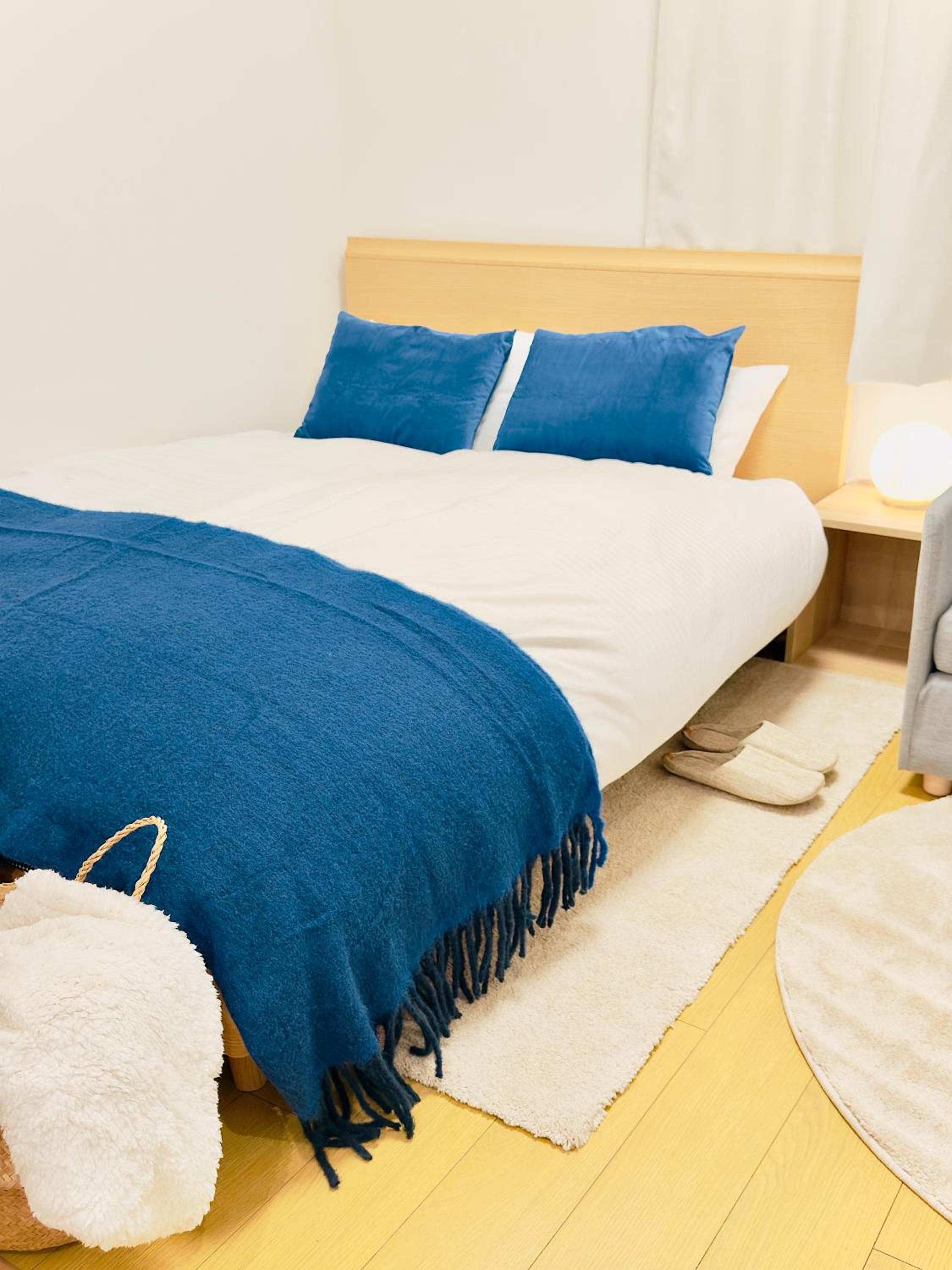 Studio Apartment With Queen Bed photo 3