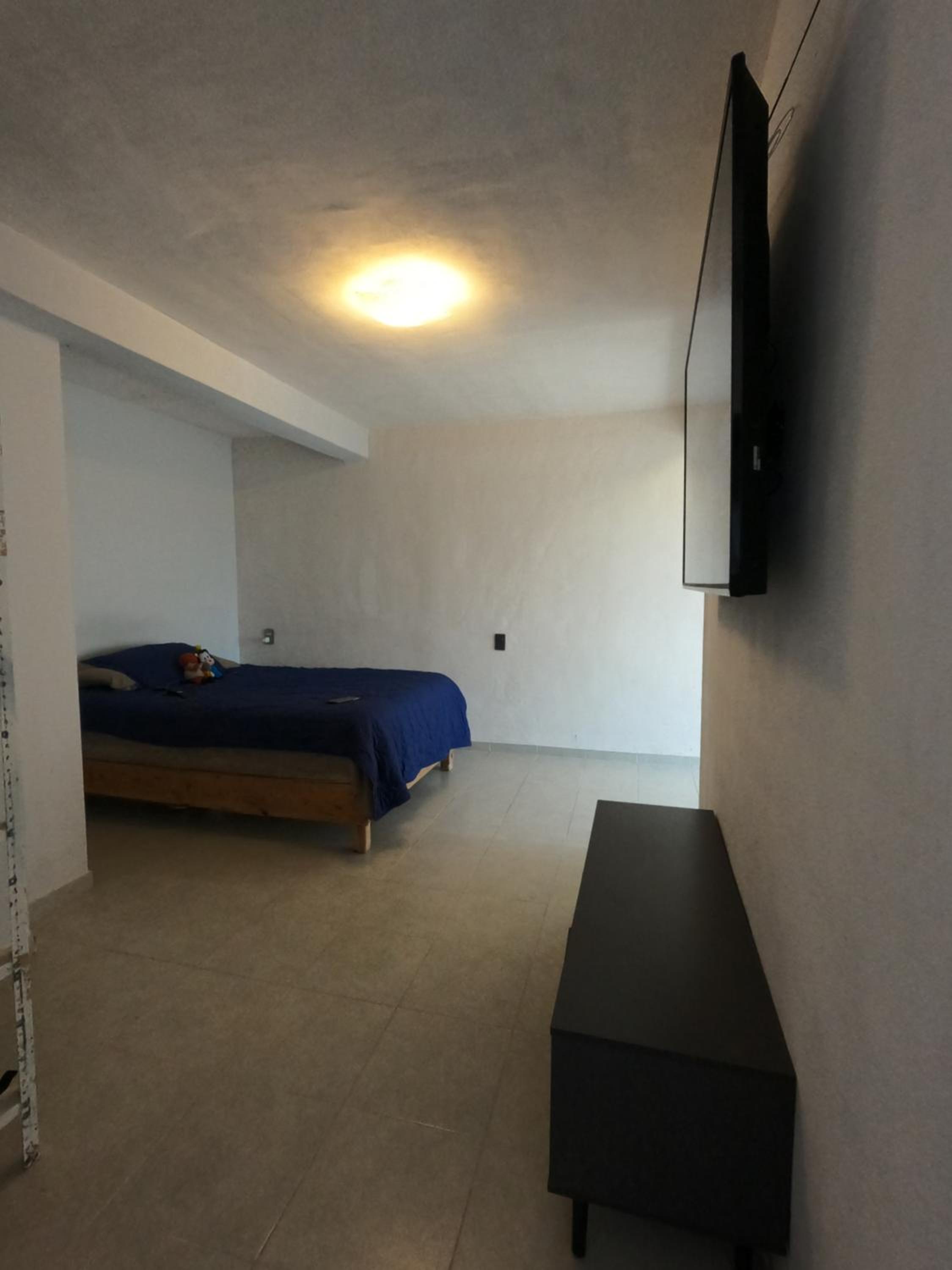 One-Bedroom House photo 3