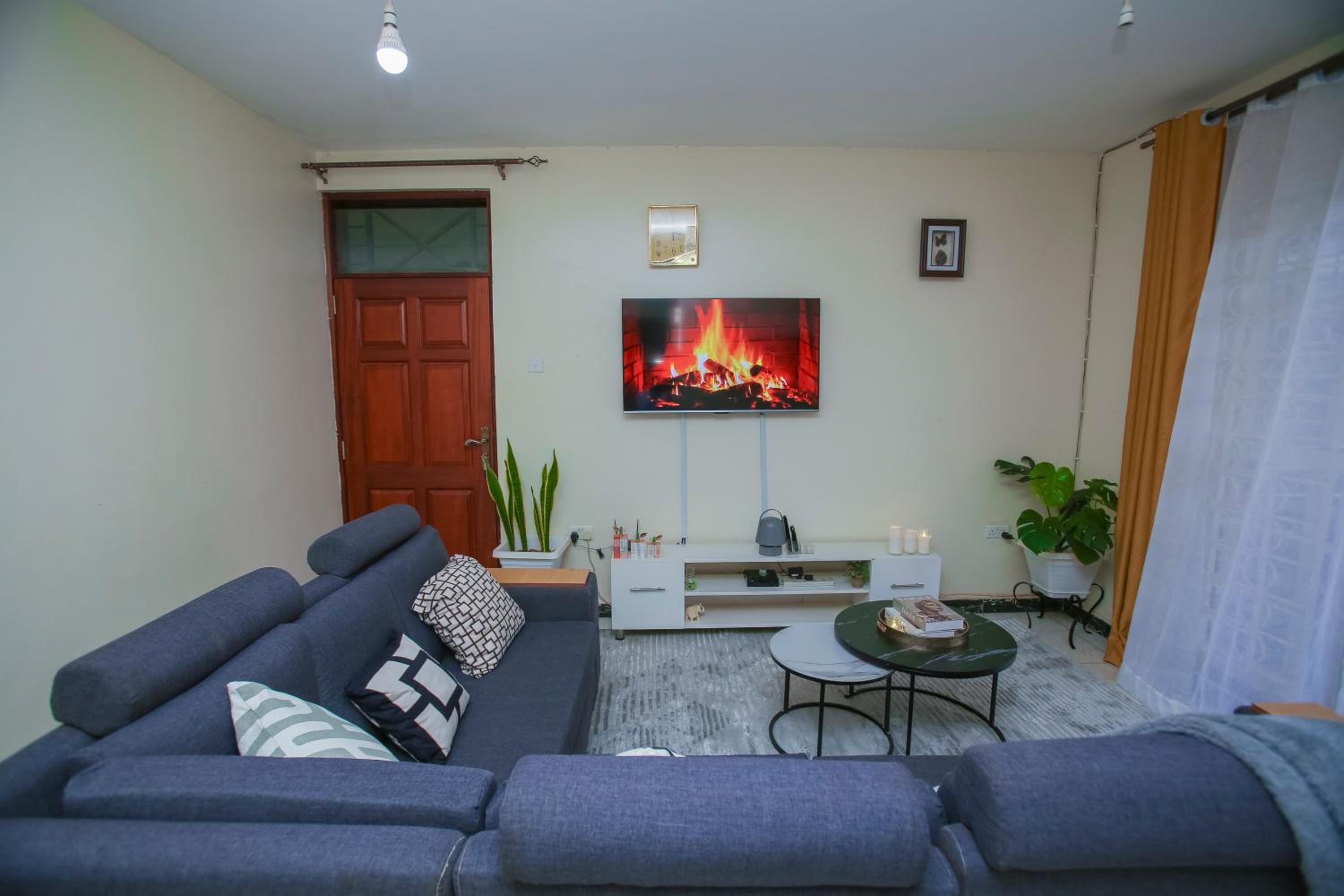 One-Bedroom Apartment