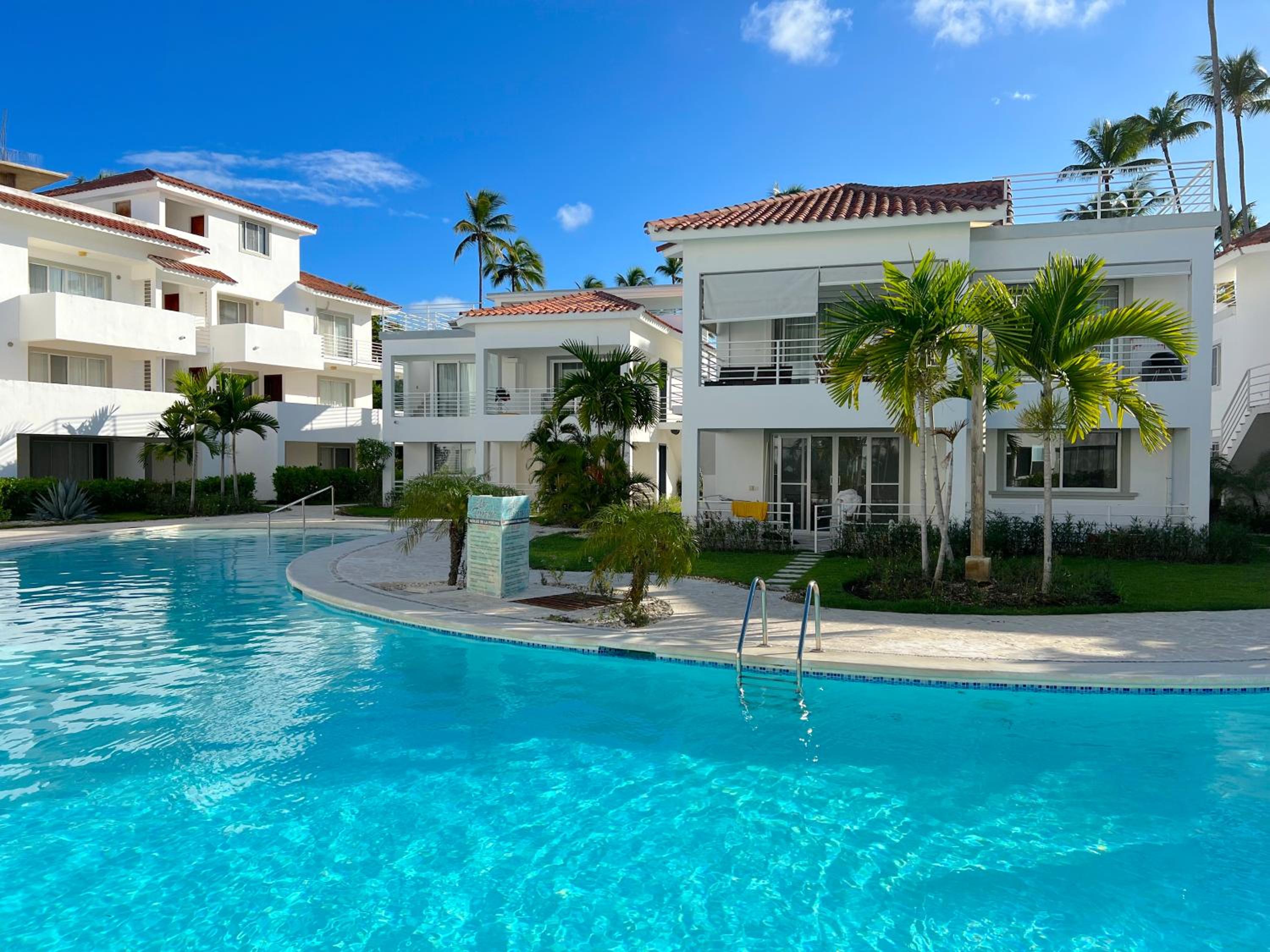 King Suite With Pool View