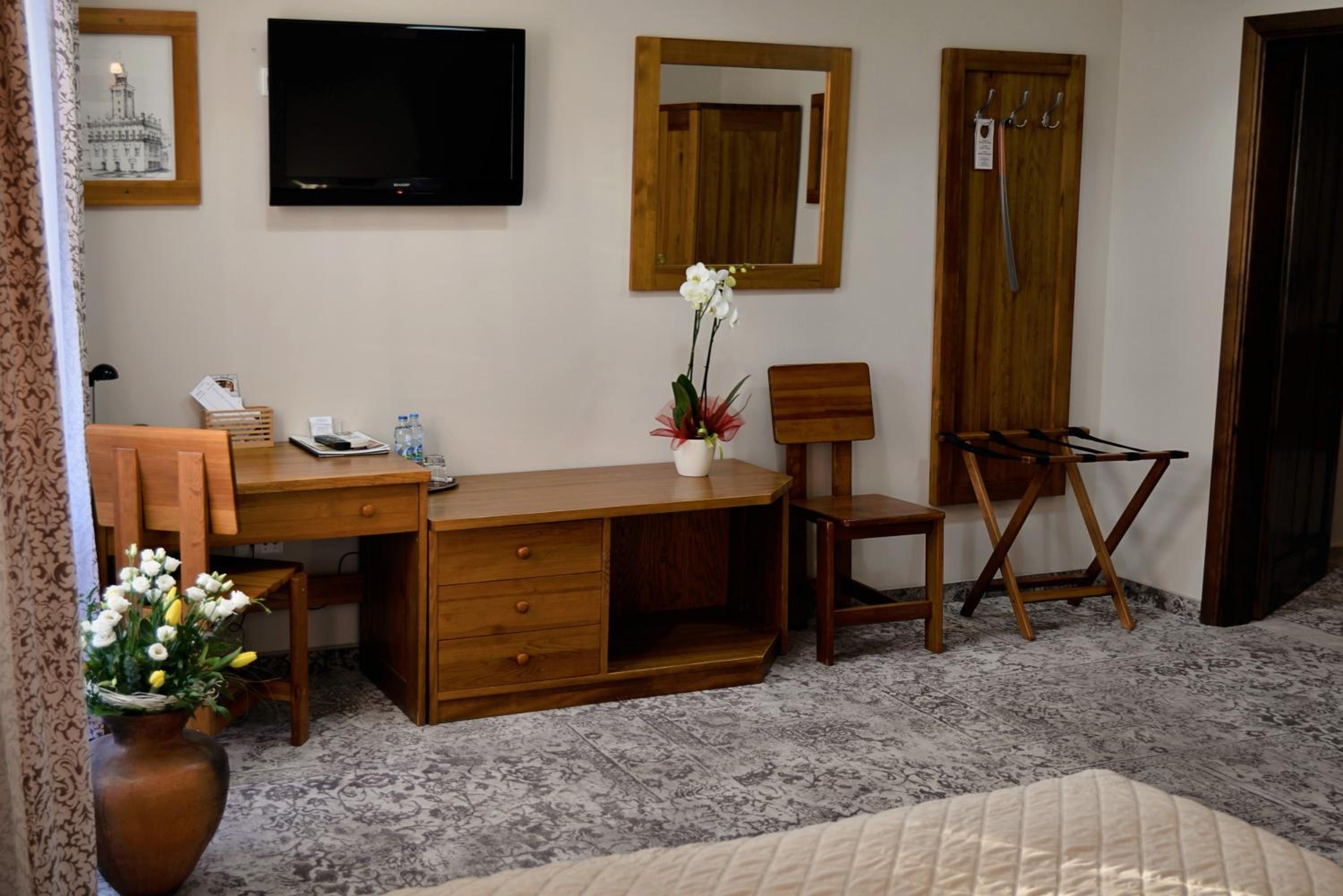 Double Room - Photo 2