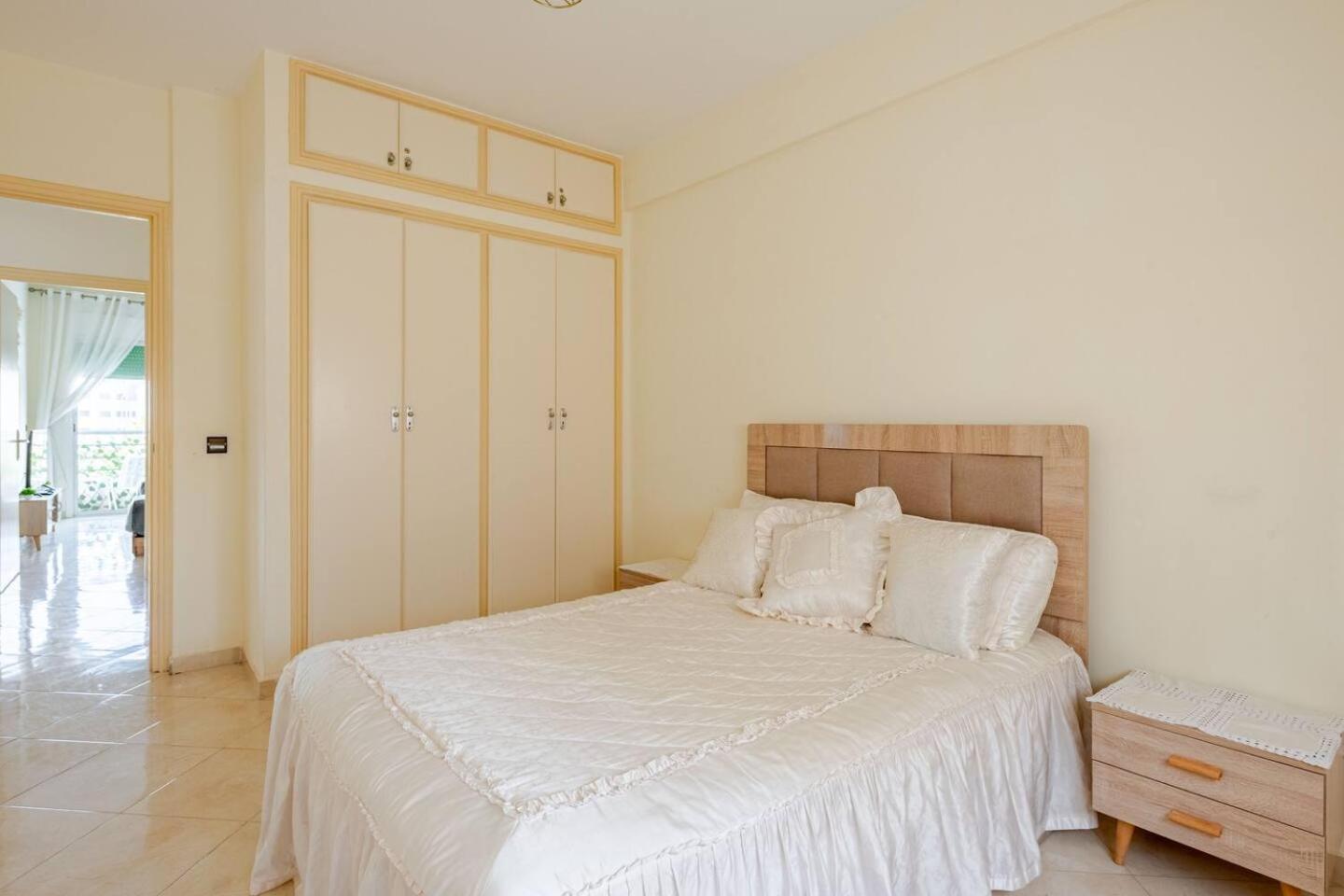 Three-Bedroom Apartment photo 3