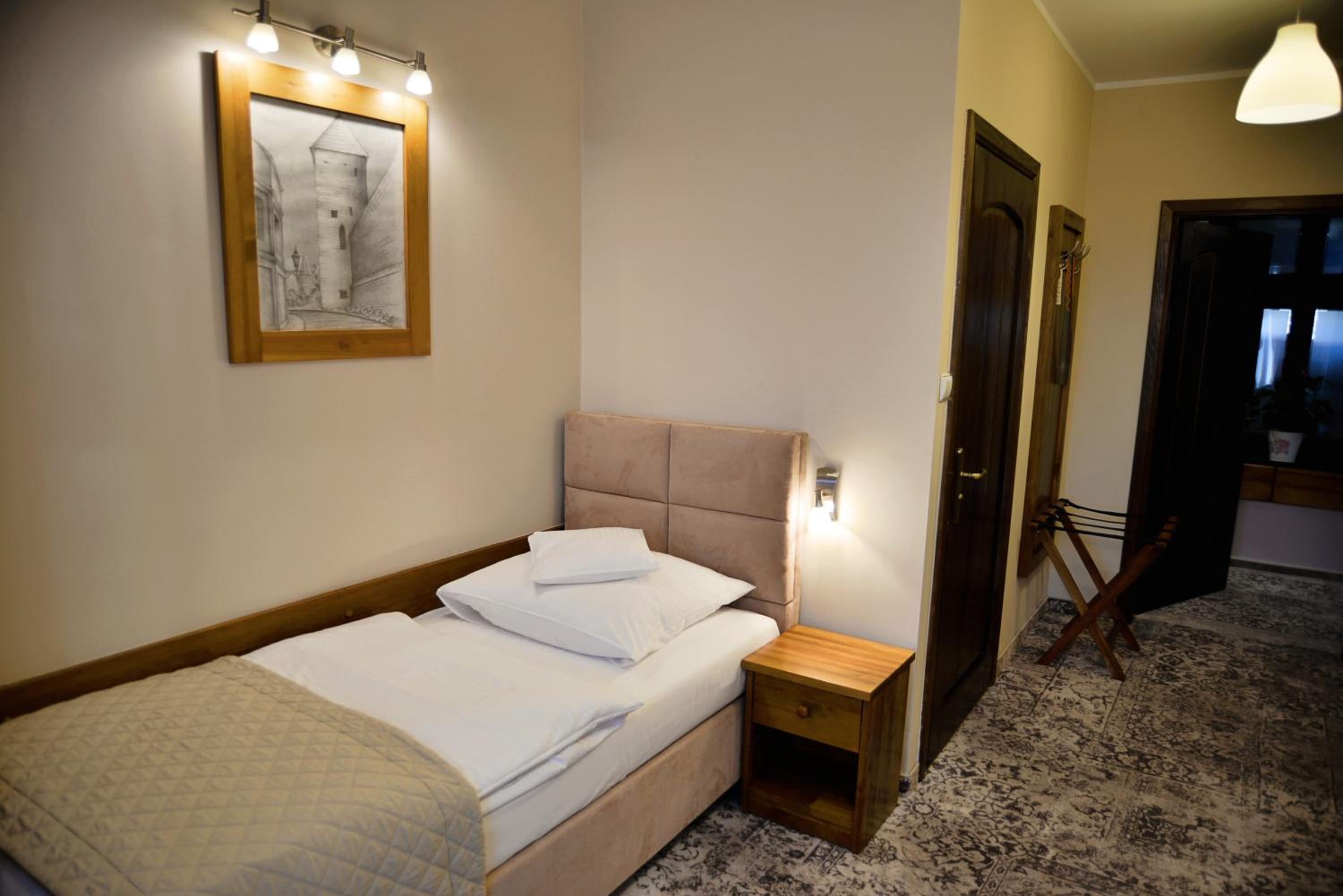 Single Room photo 2