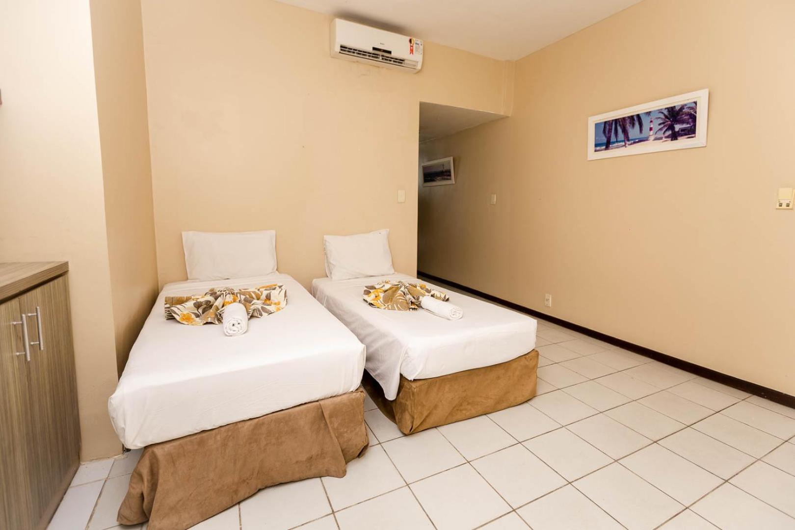 Standard Twin Room - Photo 4