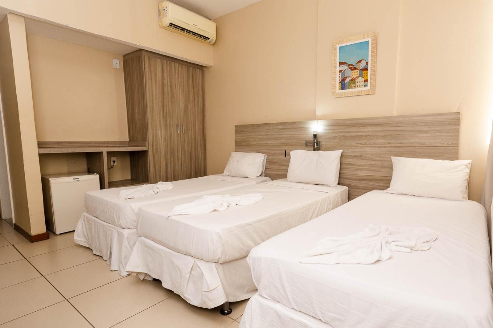 Standard Twin Room - Photo 6