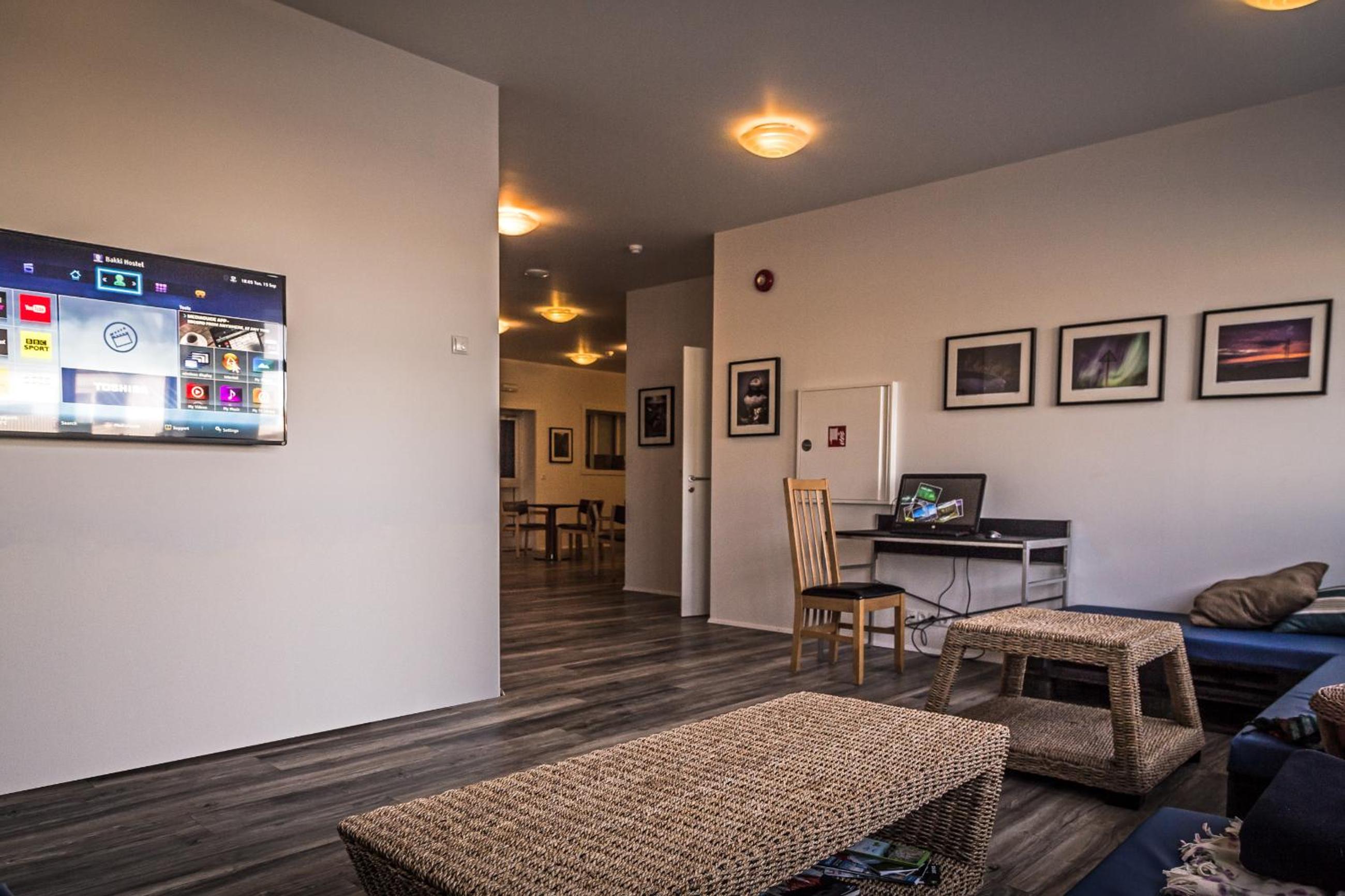 8-Bed Mixed Dormitory Room photo 1